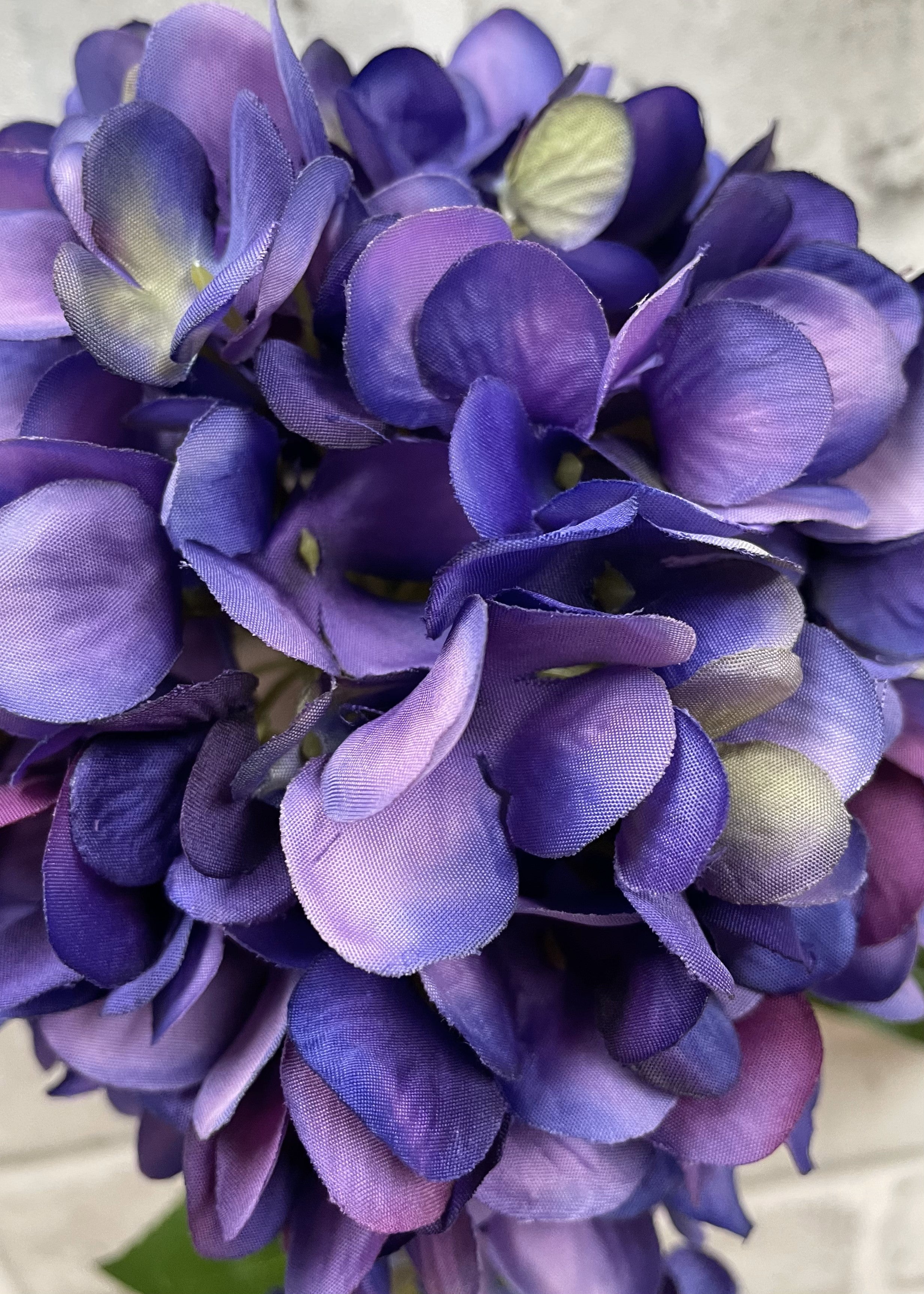 ITEM 01009 PUR - 30" PURPLE HYDRANGEA STEM