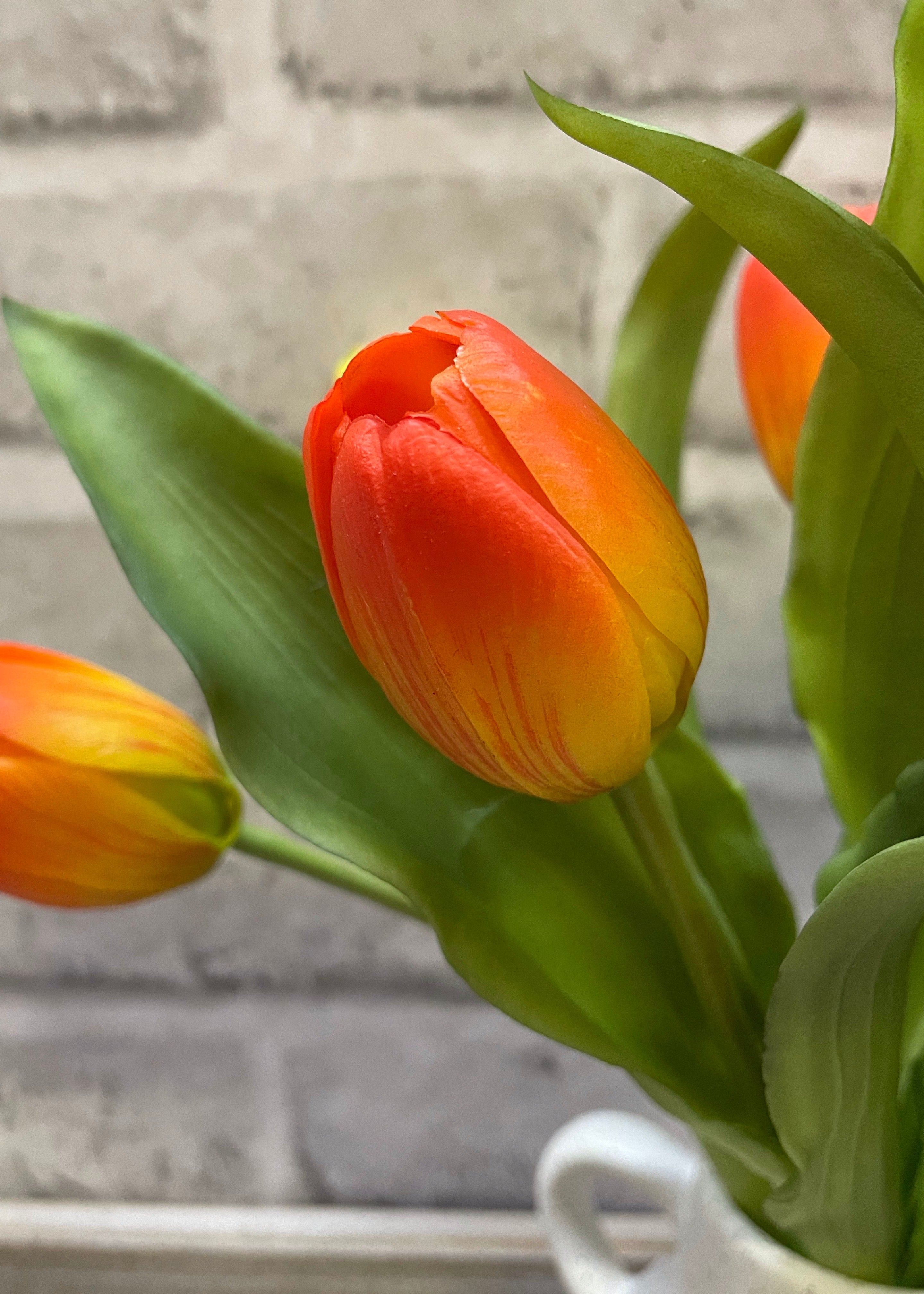 ITEM 10170 O - 12" ORANGE FRESH TOUCH DYNASTY TULIP BUNDLE (4 FLOWERS & 3 BUDS TO A BUNDLE)