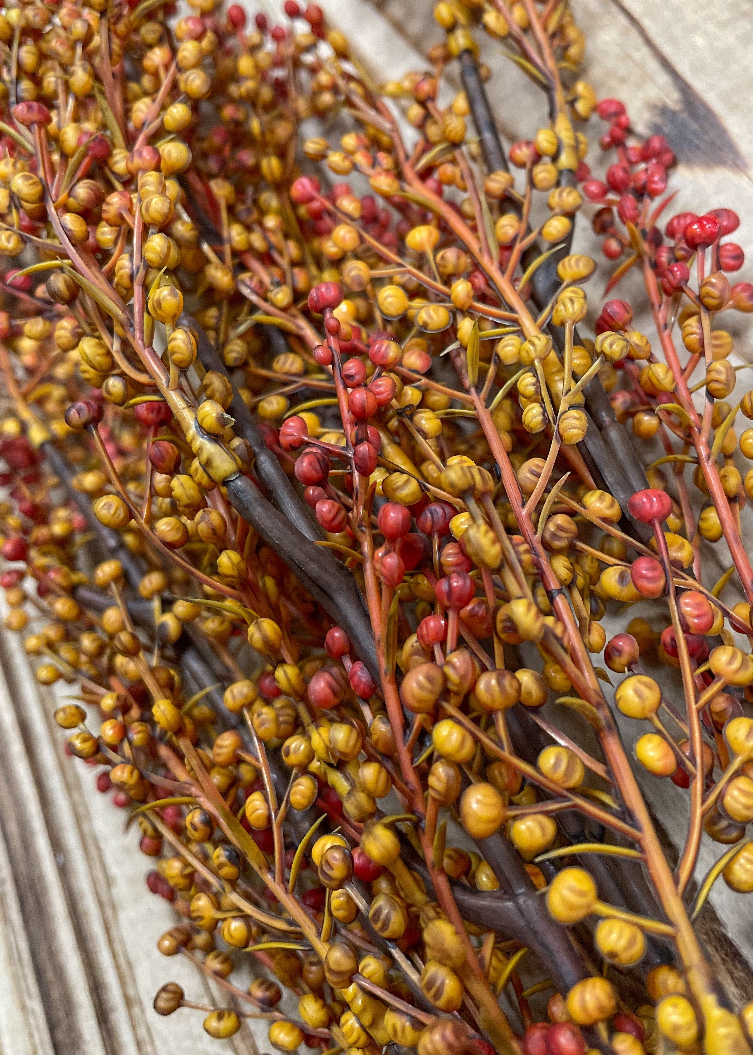 ITEM 11543 FALL - 18" FALL PEPPERBERRIES BUSH