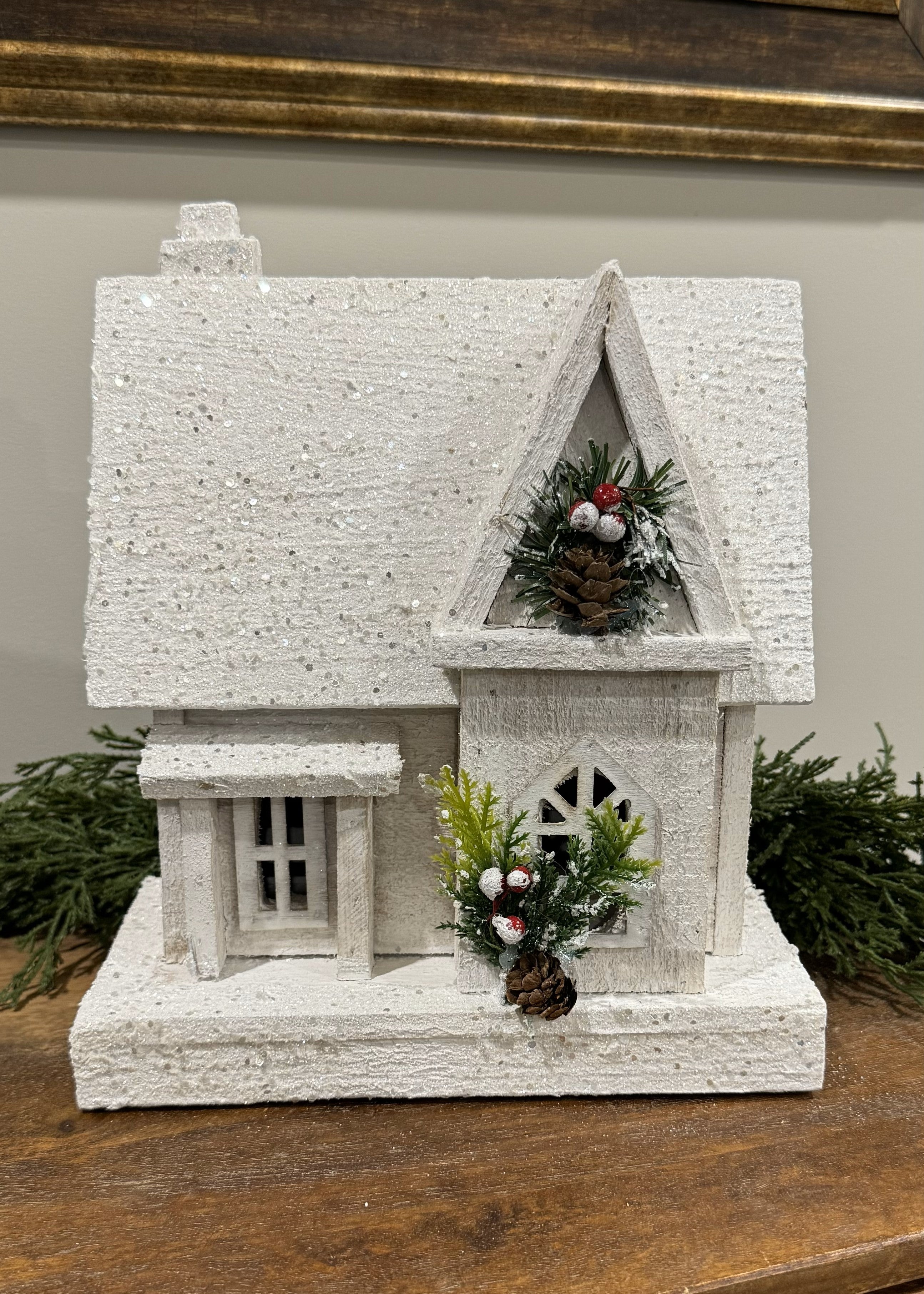 ITEM 1674 - 9.5" X 4.25" X 12" LED WHITE WOODEN HOUSE WITH TIMER