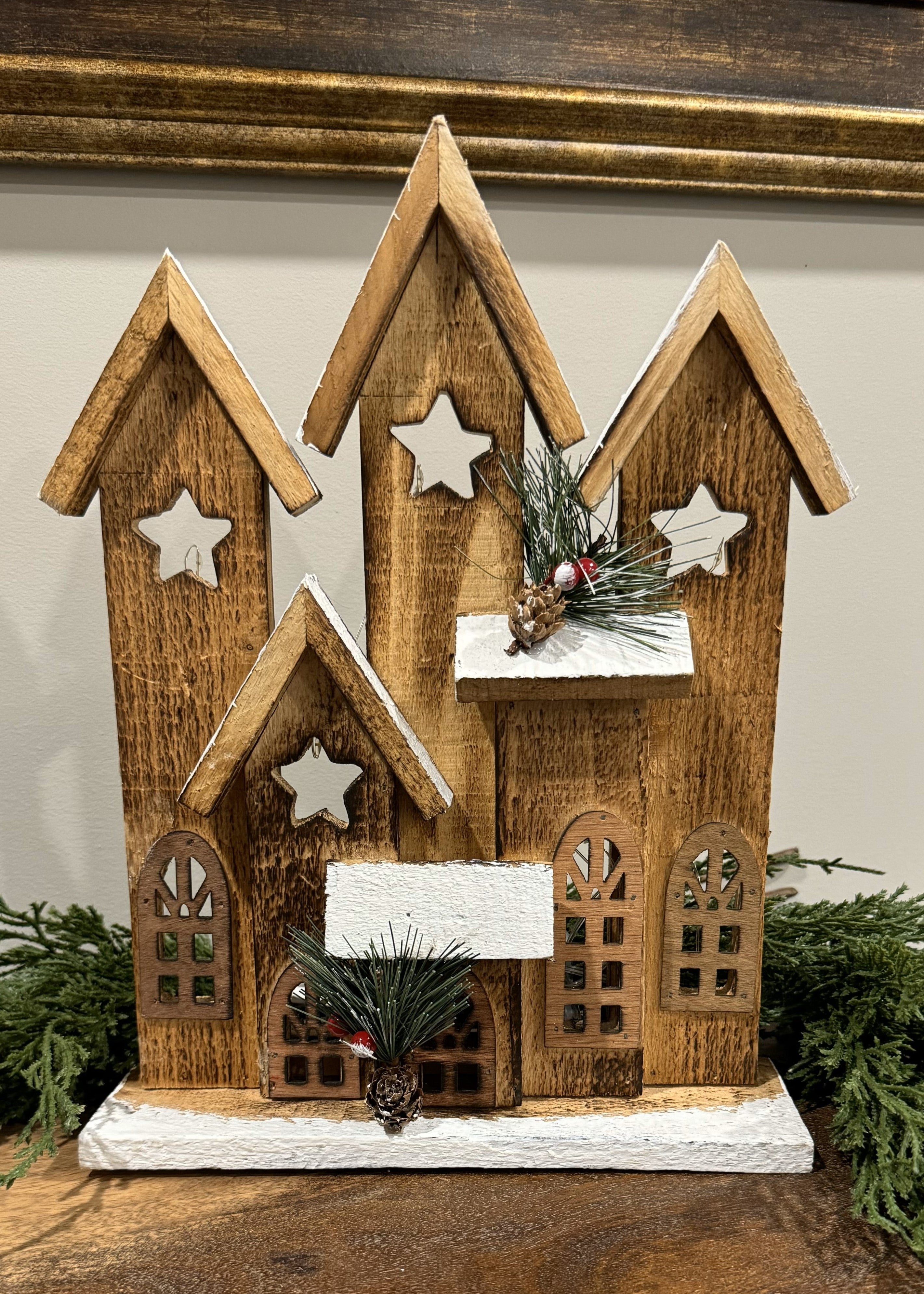 ITEM 1677 - 9" X 2.75" X 12" LED NATURAL WOODEN STAR TOWNHOUSE W/TIMER