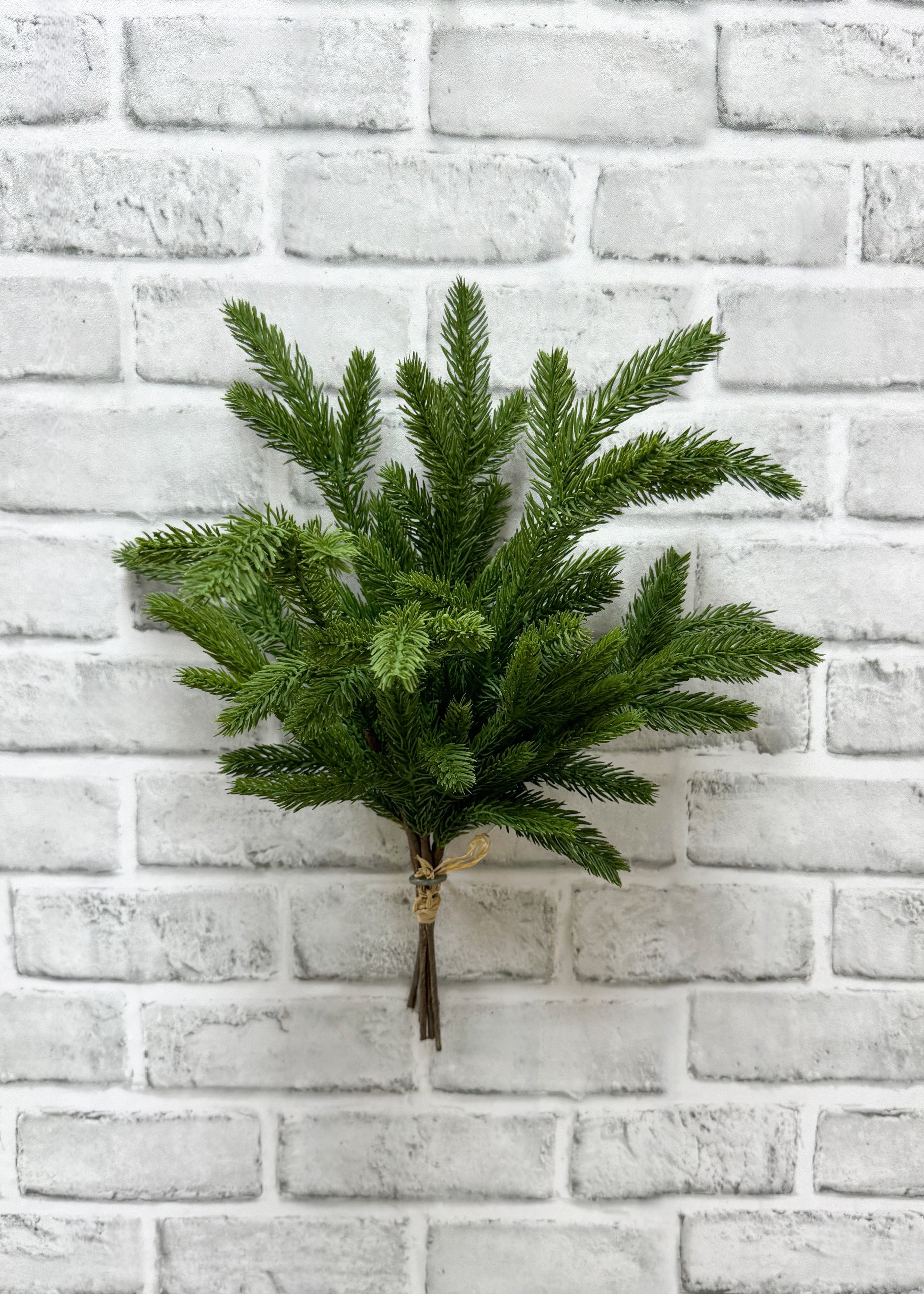 ITEM 81915 - 15" FRESH TOUCH SPRUCE BUNDLE - 5 STEMS PER BUNDLE