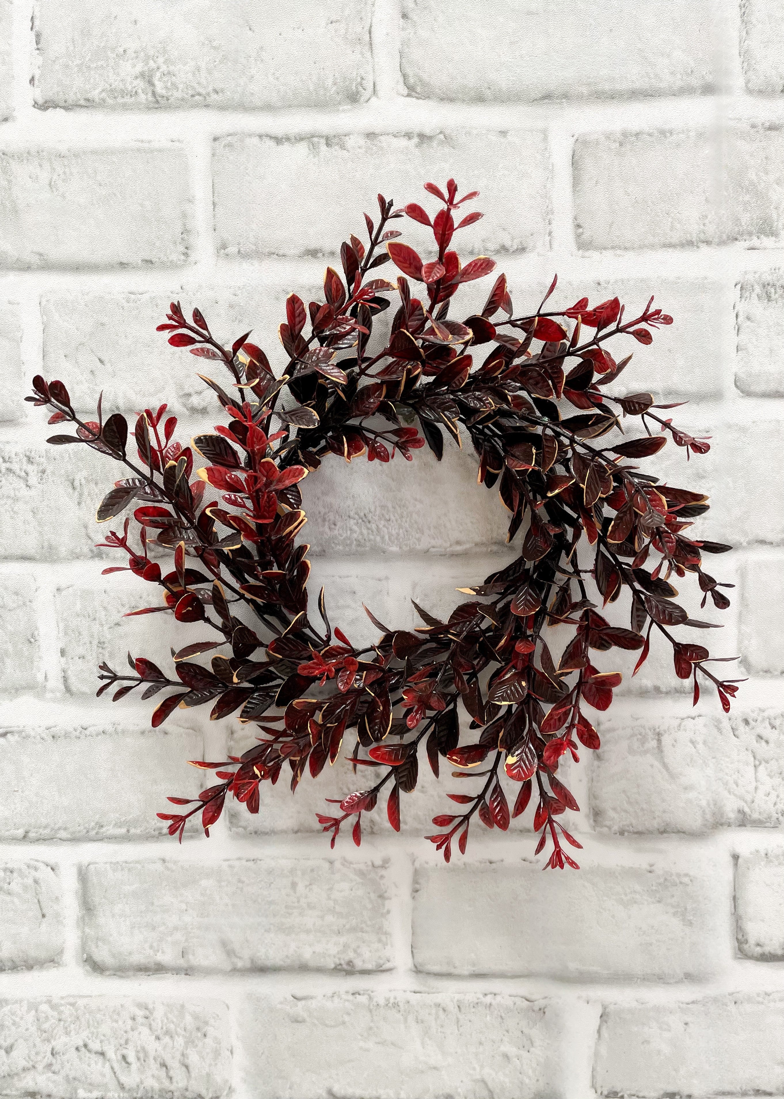 ITEM 81943 - 4" INSIDE DIM, 9" OUTSIDE DIM, BURGUNDY EUONYMUS CANDLE RING