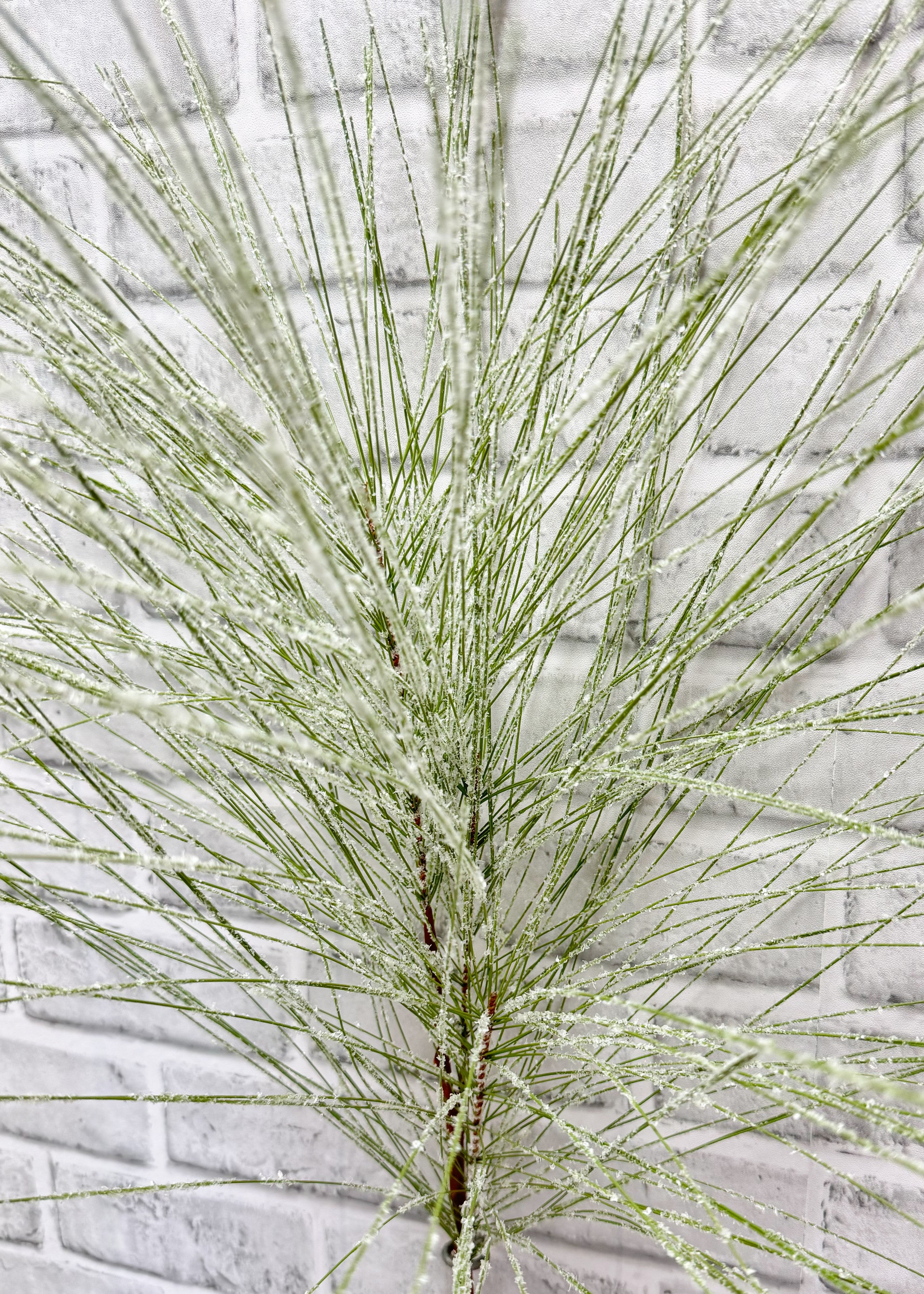ITEM 81975 - 39" SNOWY LONG NEEDLE PINE SPRAY