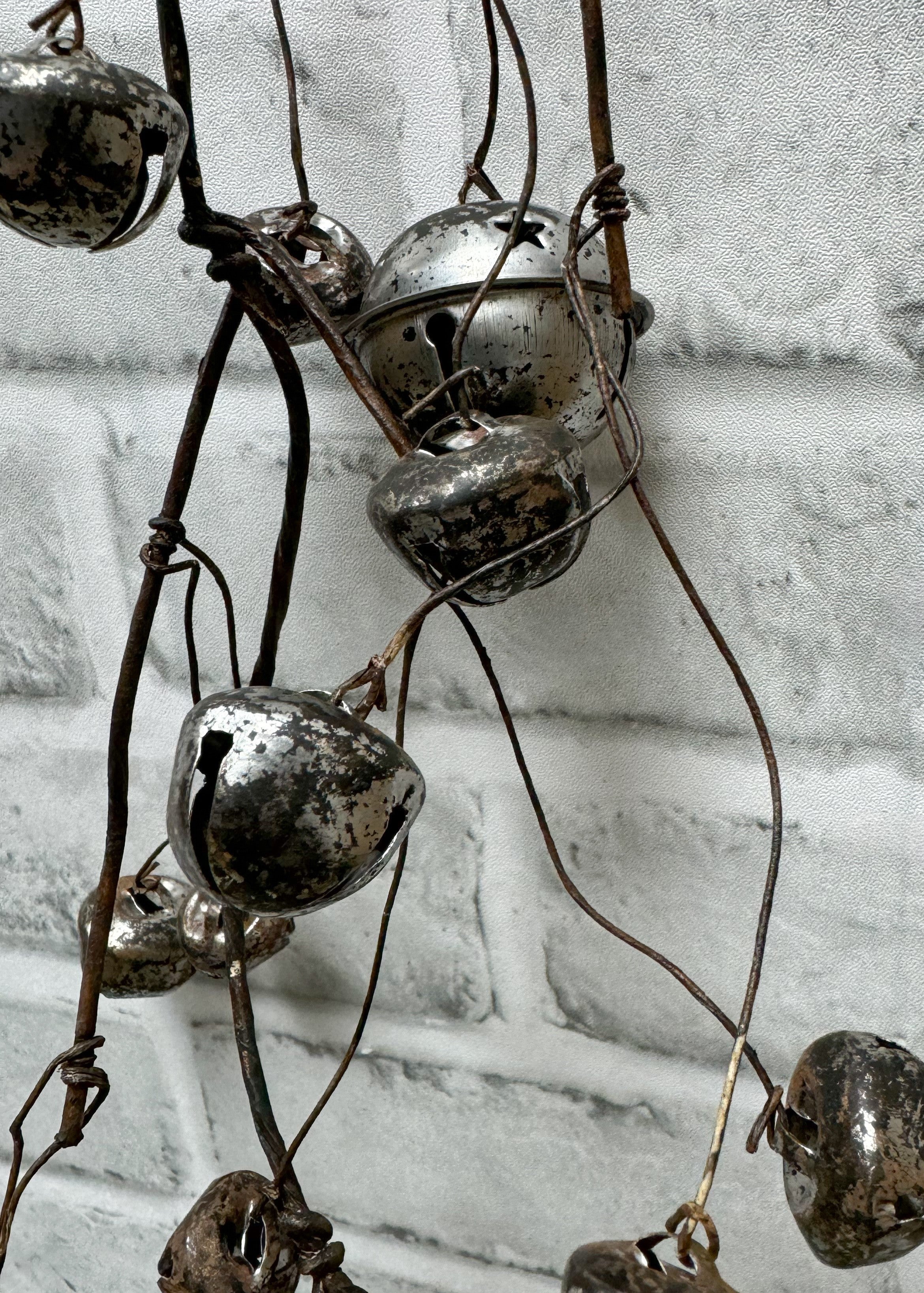 ITEM 81977 PEWTER - 31" MATT PEWTER JINGLE BELL GARLAND