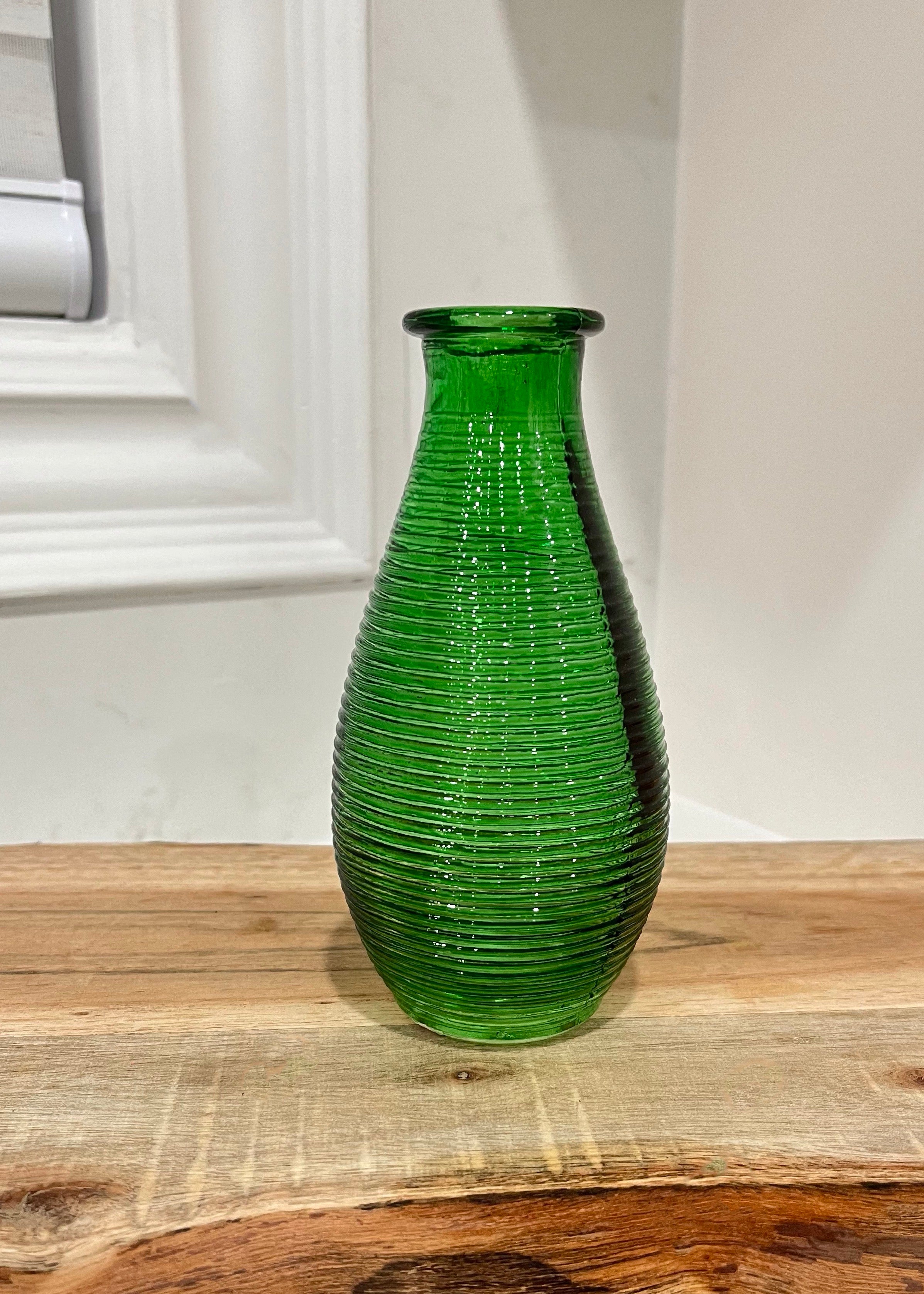 ITEM KOP 31598 - 6" GREEN RIBBED GLASS BUD VASE