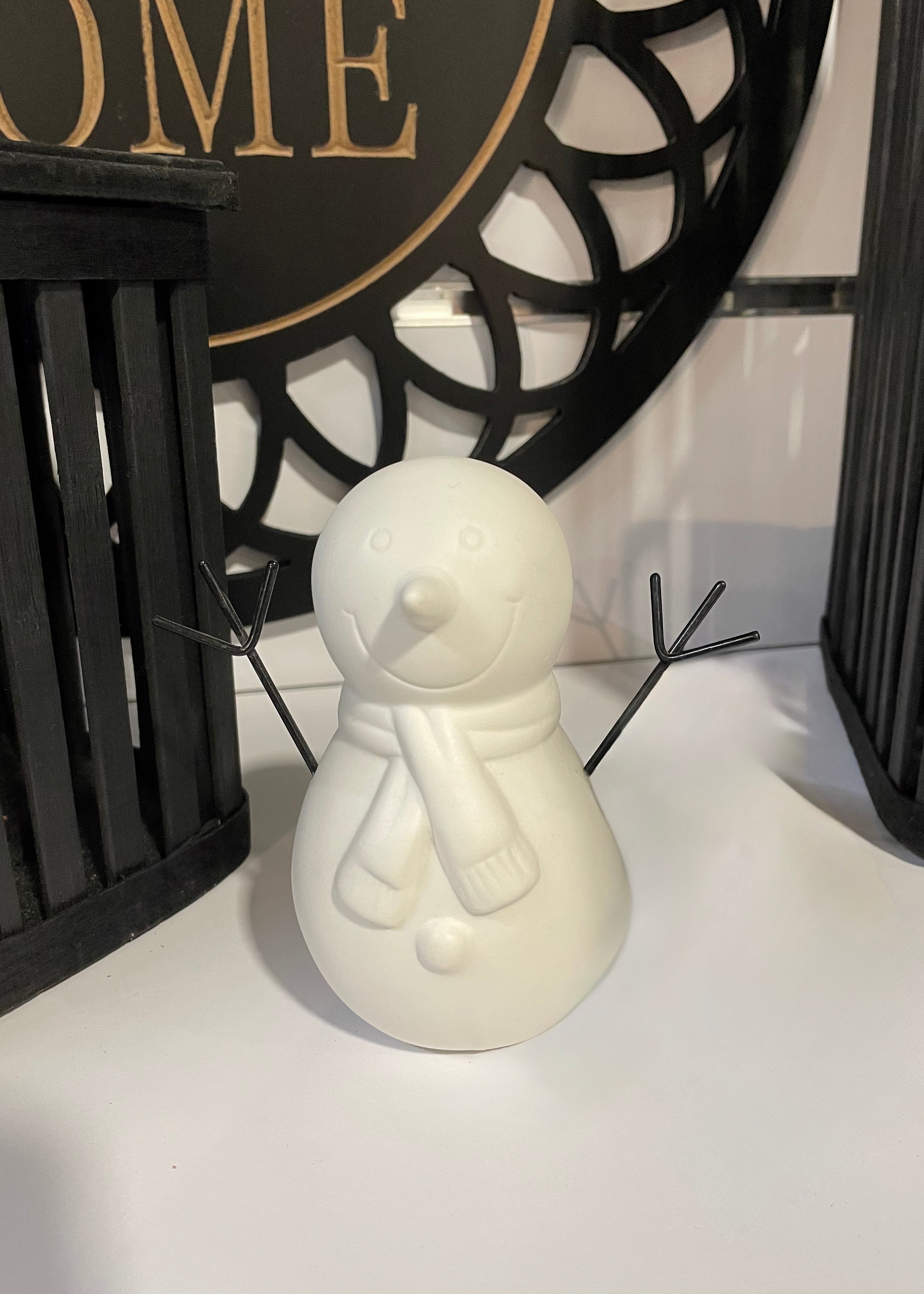 ITEM KOP 80730 - 4.75"X3"X5" CERAMIC SNOWMAN WITH SCARF