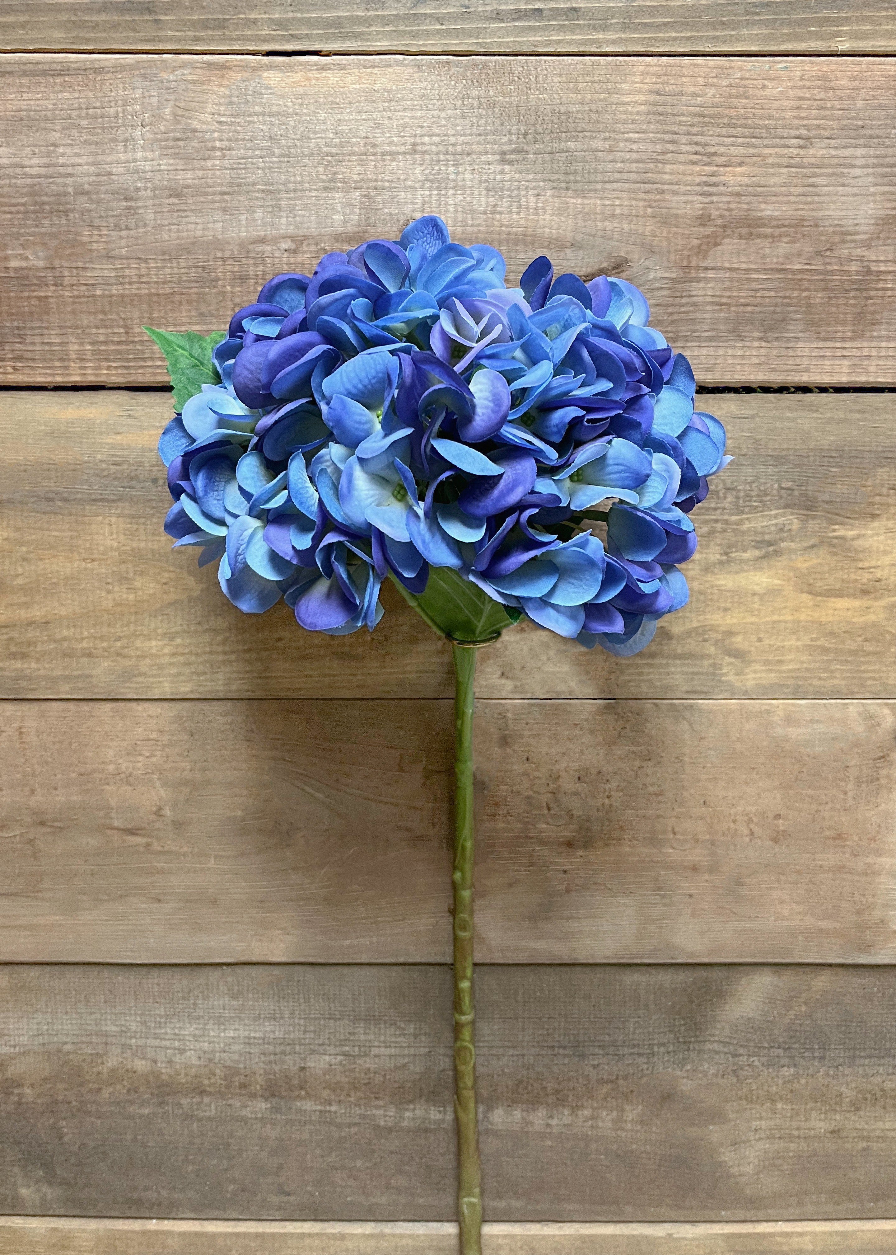 ITEM 00982 LVBL - 19" LAVENDER BLUE FRESH TOUCH HYDRANGEA SPRAY