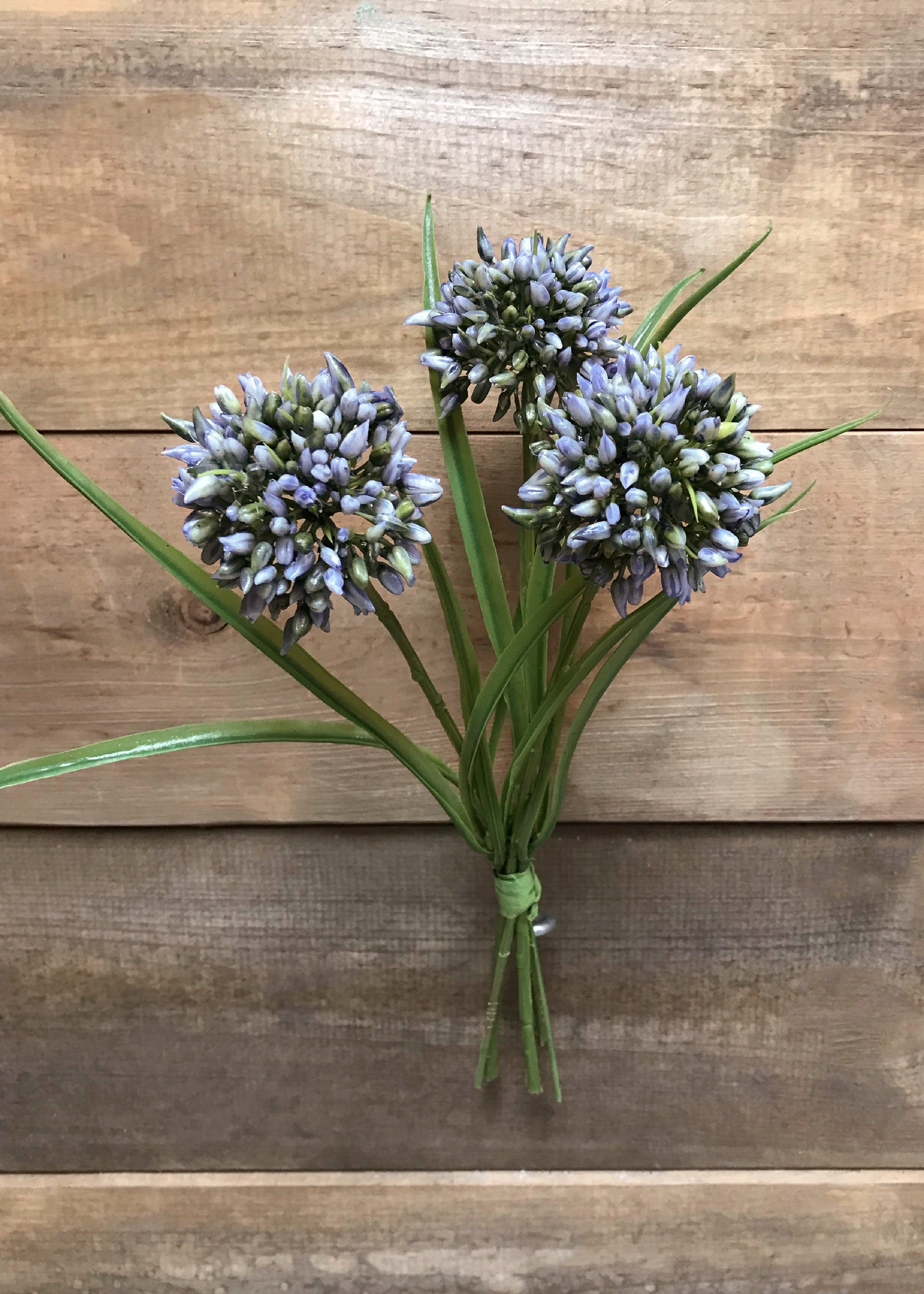 ITEM 00989 BL- 11" BLUE ALLIUM GRASS BUNDLE WITH 3 STEMS