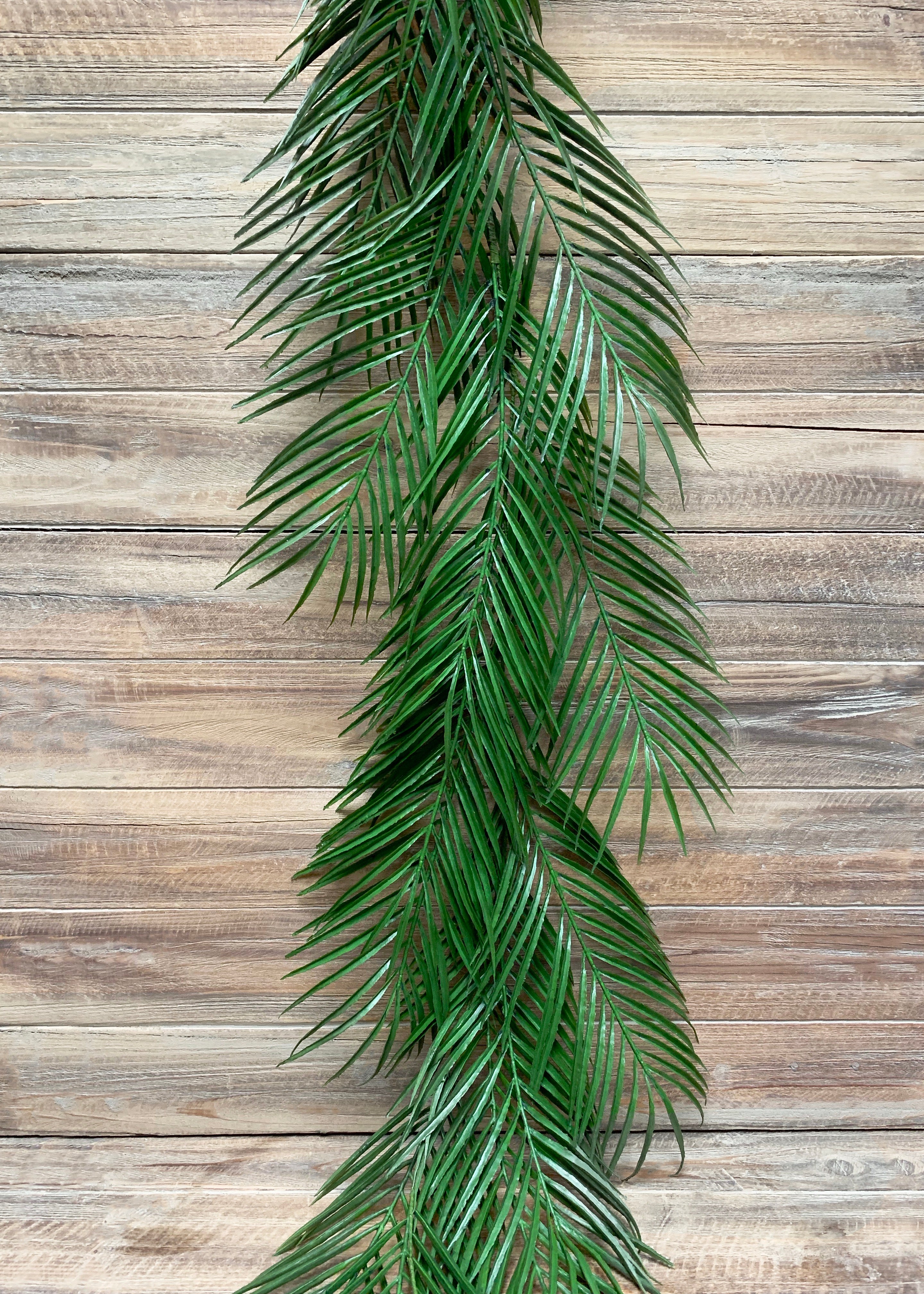 ITEM 12236 - 6 FOOT PALM GARLAND