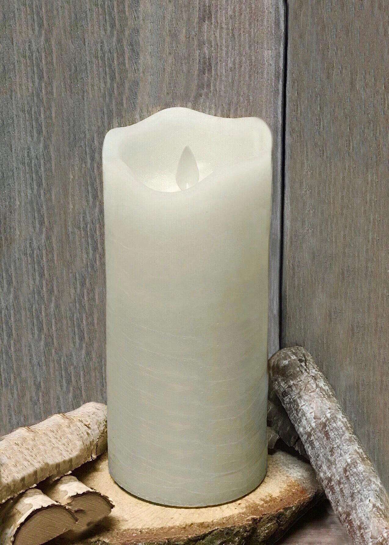 ITEM 1572 IVORY - 3"X8" IVORY RUSTIC FINISH MOVING FLAME LED PILLAR