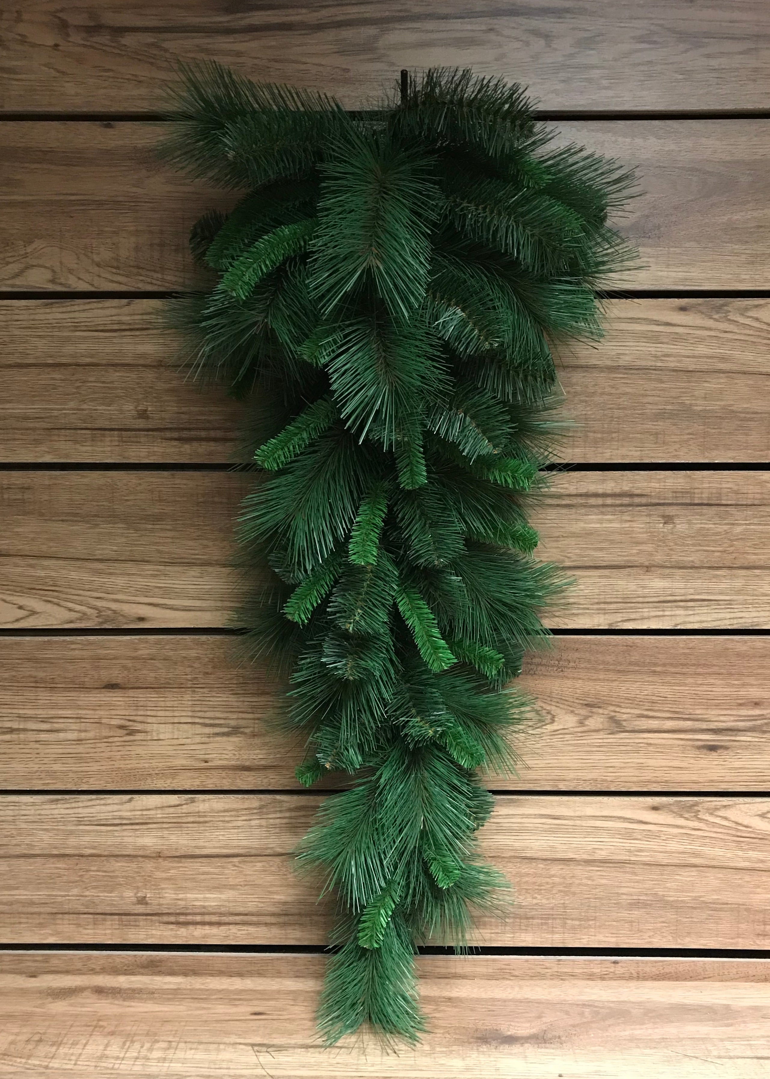 ITEM 81316 - 32" MIXED PINE TEARDROP X 69