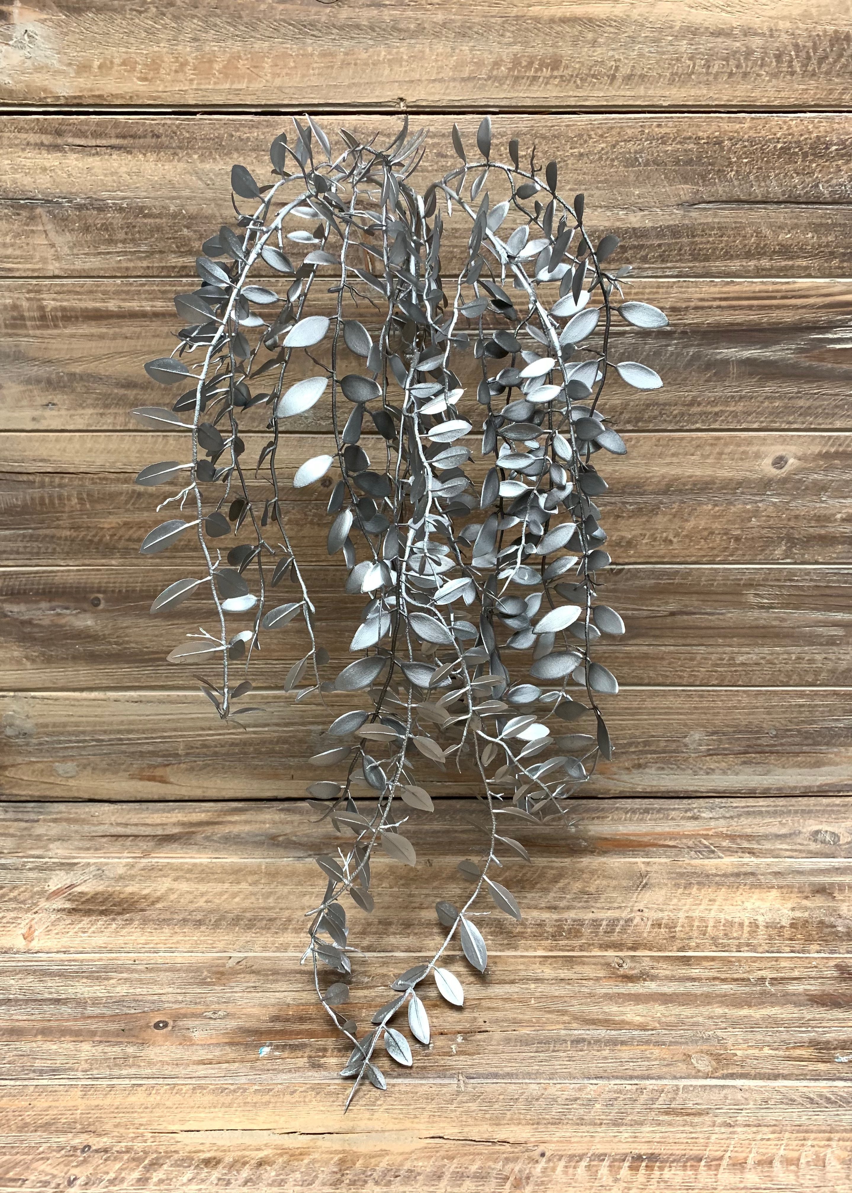 ITEM 81586 SILVER - 27" SILVER SMILX HANGING BUSH