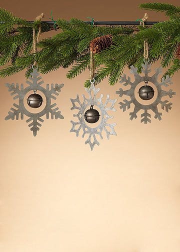 ITEM G2537470 - 6.7"H METAL STAR WITH JINGLE BELL ORNAMENT
