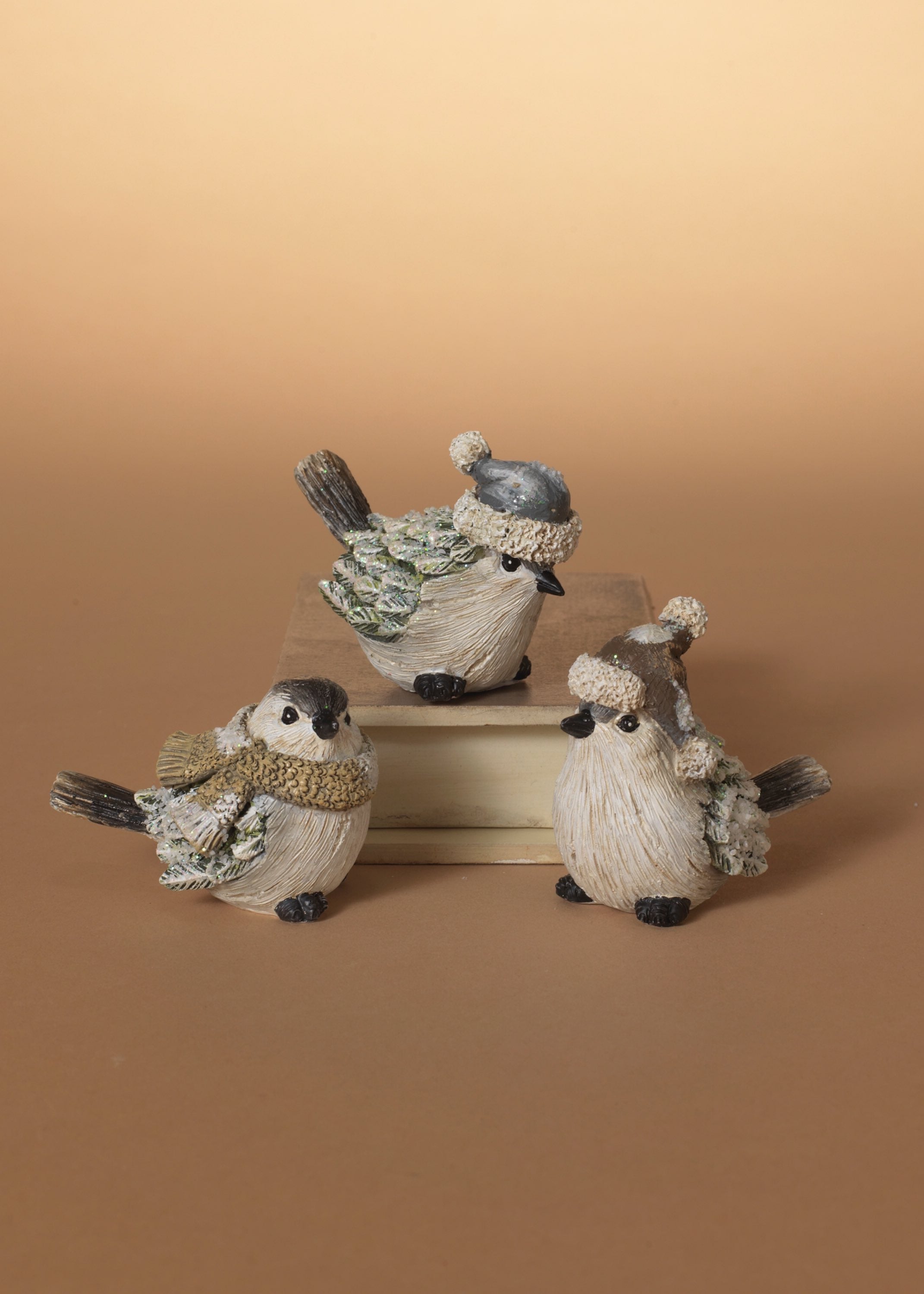 ITEM G2653540 - 3.2"L RESIN WINTER BIRD FIGURINE