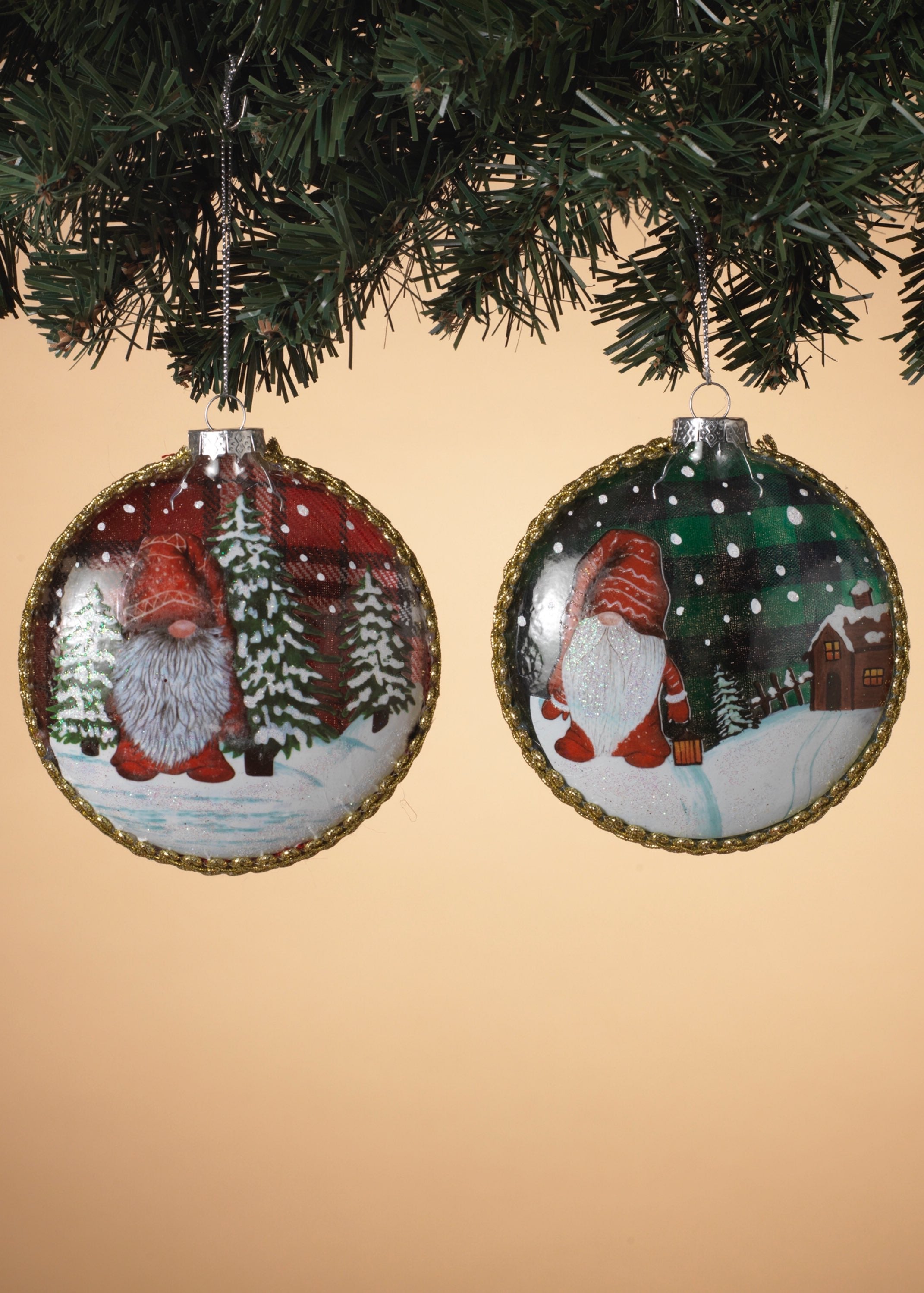 ITEM G2663900 - 4" GLASS DISK GNOME ORNAMENT