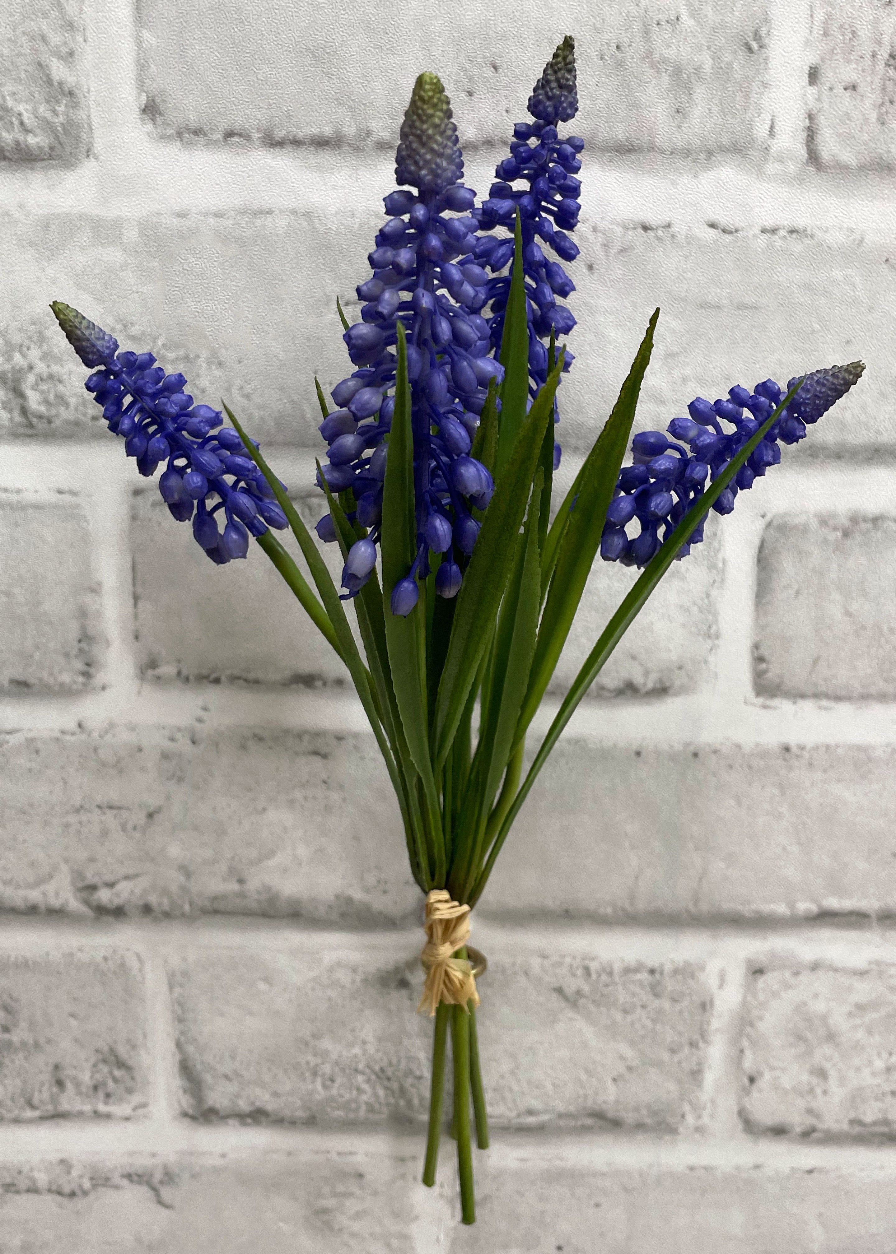 ITEM 00992 PUR - 10.5" PURPLE MUSCARI BUNDLE X 4
