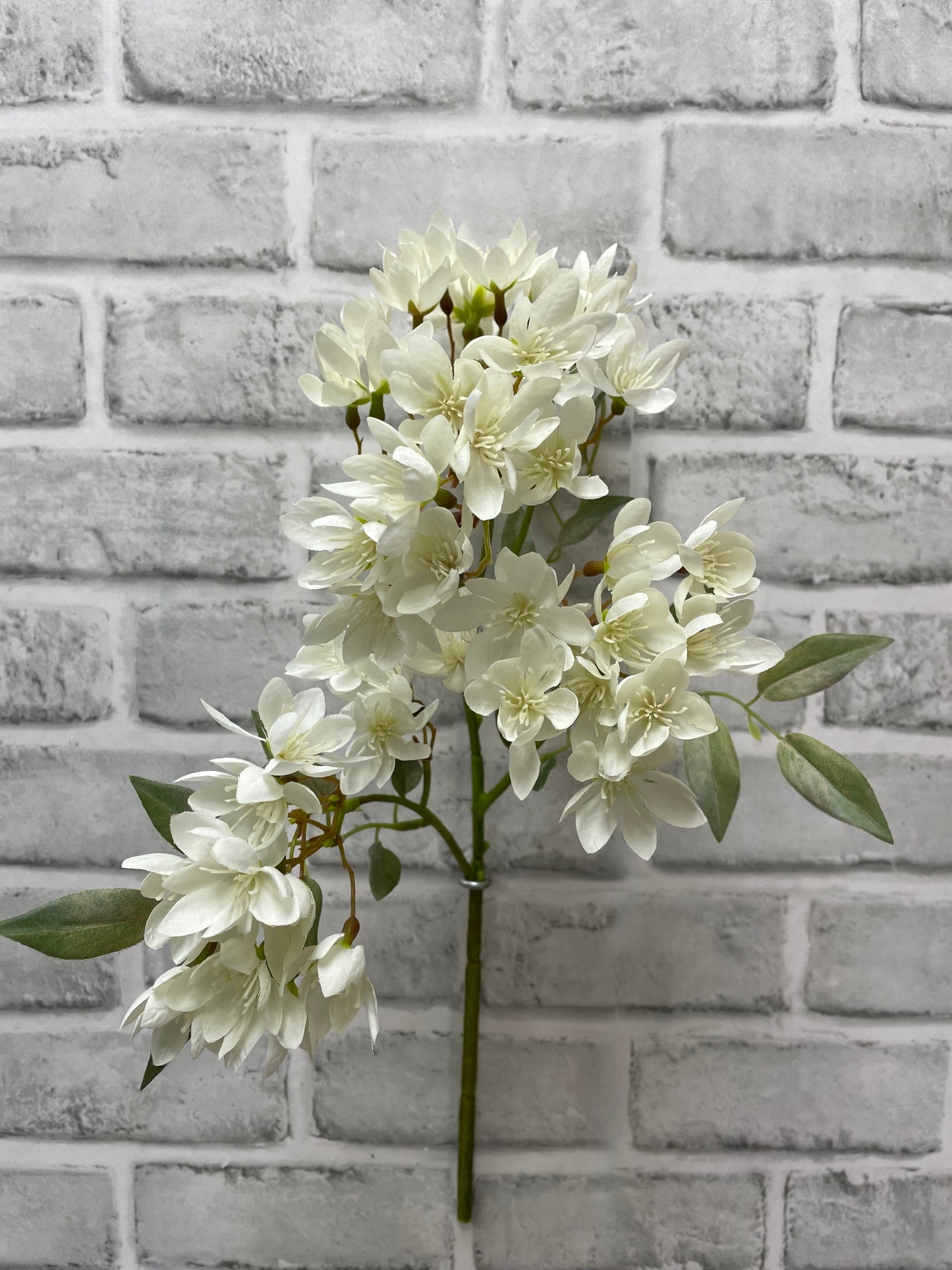 ITEM 01031 W - 16" WHITE WEIGELA SPRAY