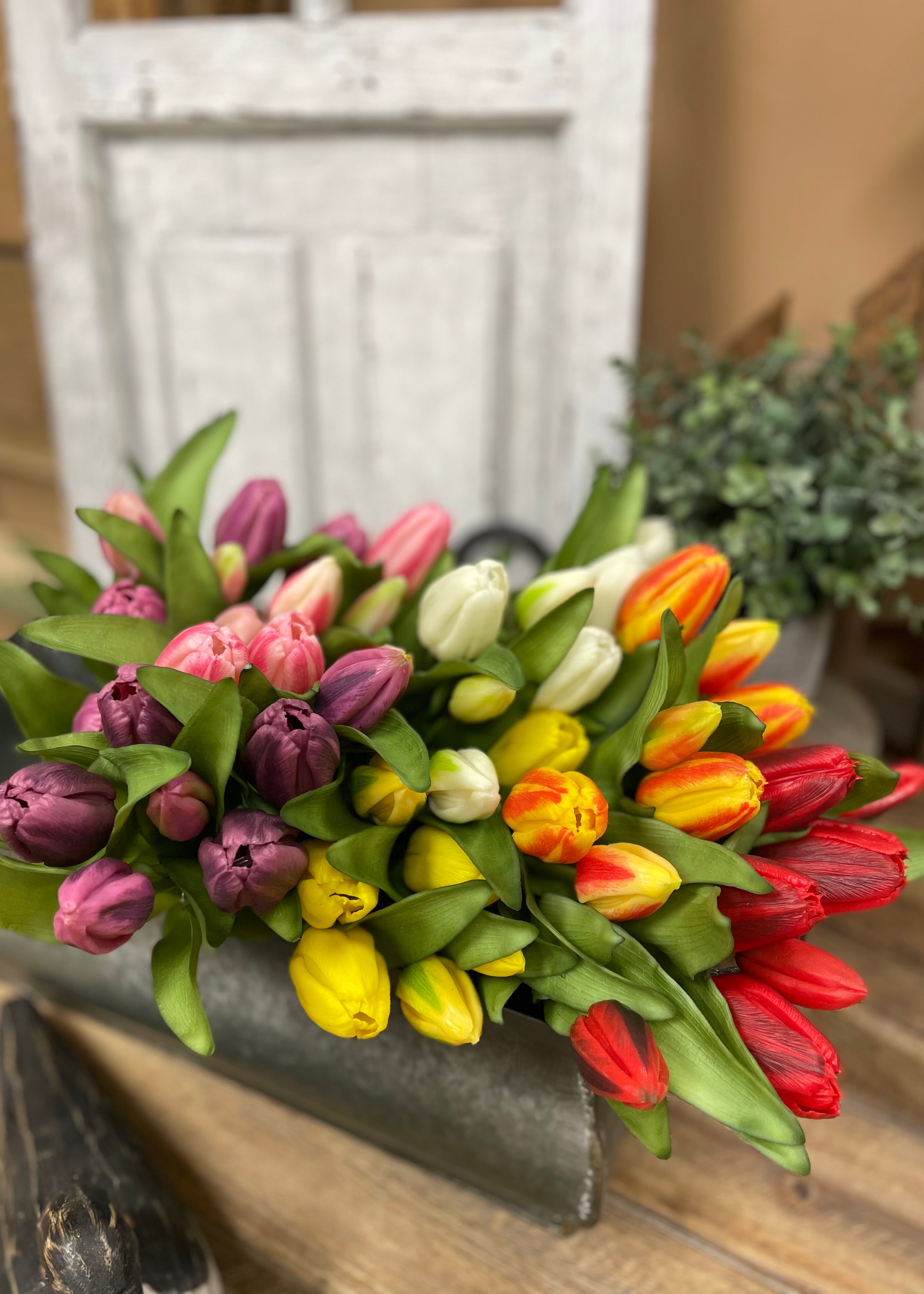ITEM 10194 DEEP BLUSH - 12" FRESH TOUCH DEEP BLUSH PINK FORMOSA TULIP BUNDLE (4 FLOWERS & 3 BUDS TO A BUNDLE)