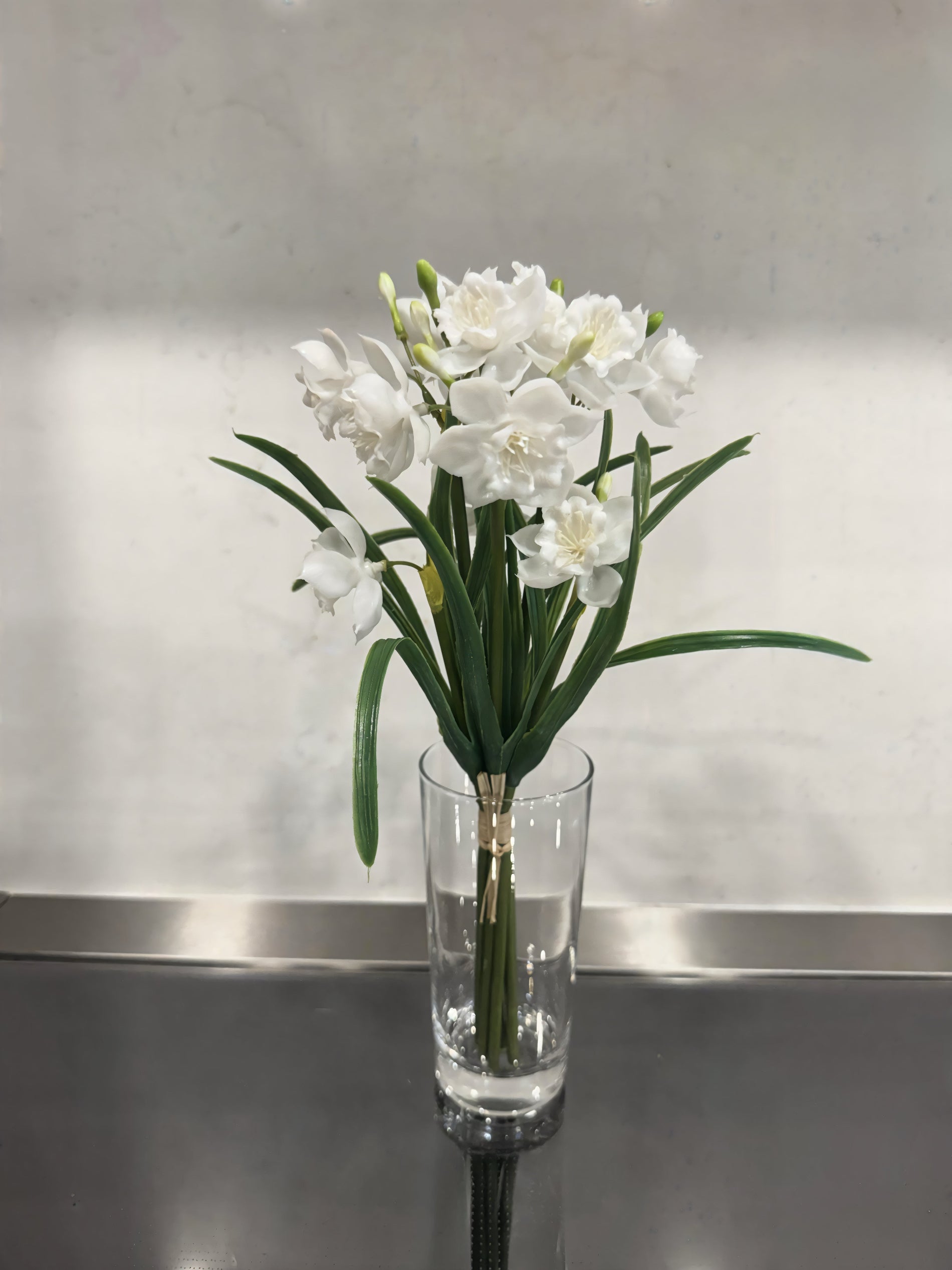 ITEM 10201 W - 12" FRESH TOUCH WHITE PAPERWHITE BUNDLE