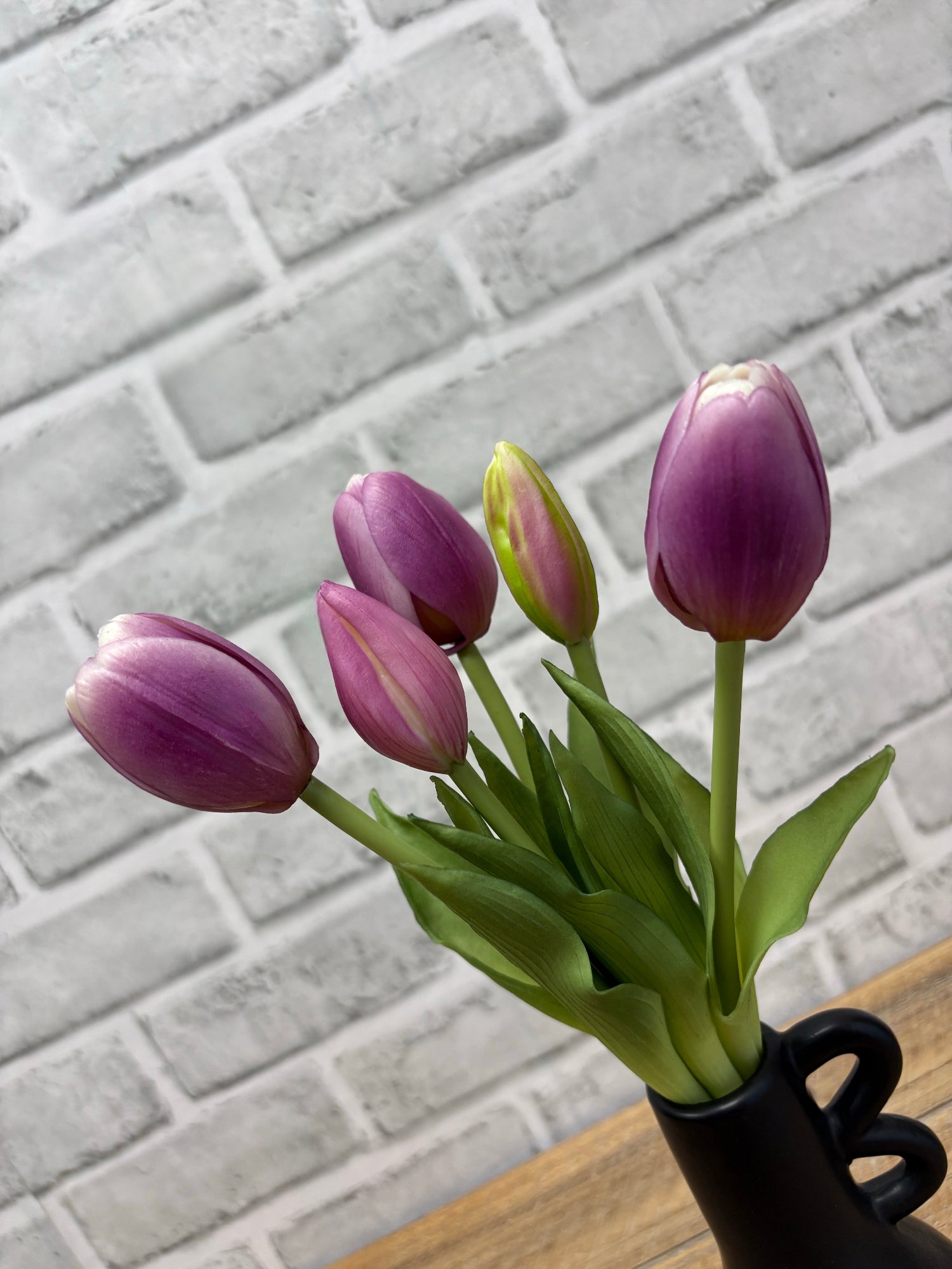 ITEM 10209 LVW(AVAILABLE) - 9.5" FRESH TOUCH MINI DYNASTY LAVENDER WHITE TULIP BUNDLE (3 HEADS, 2 BUDS)