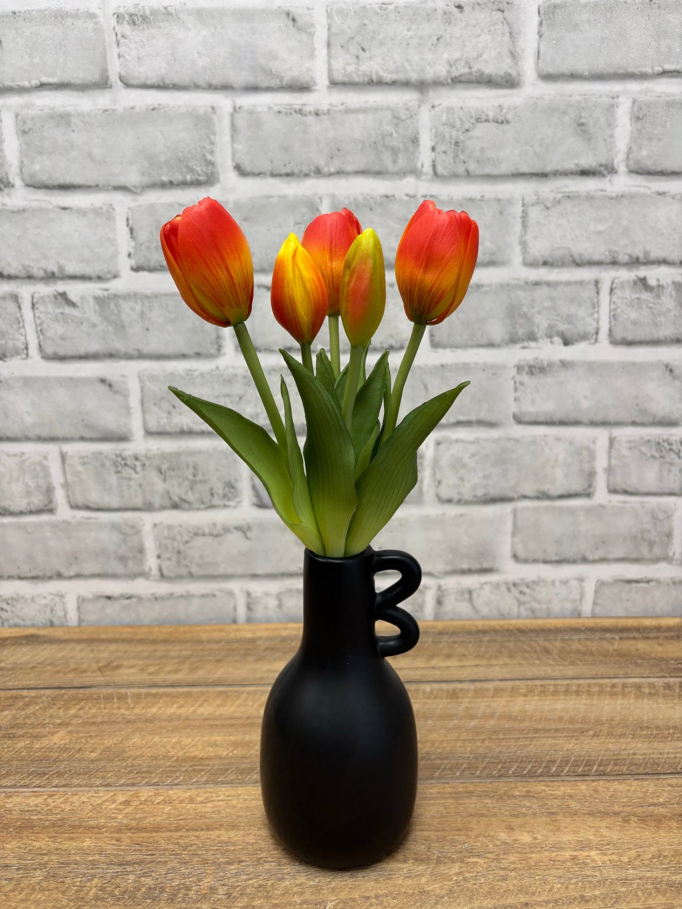 ITEM 10209 O - 9.5" FRESH TOUCH MINI DYNASTY ORANGE TULIP BUNDLE (3 HEADS, 2 BUDS)