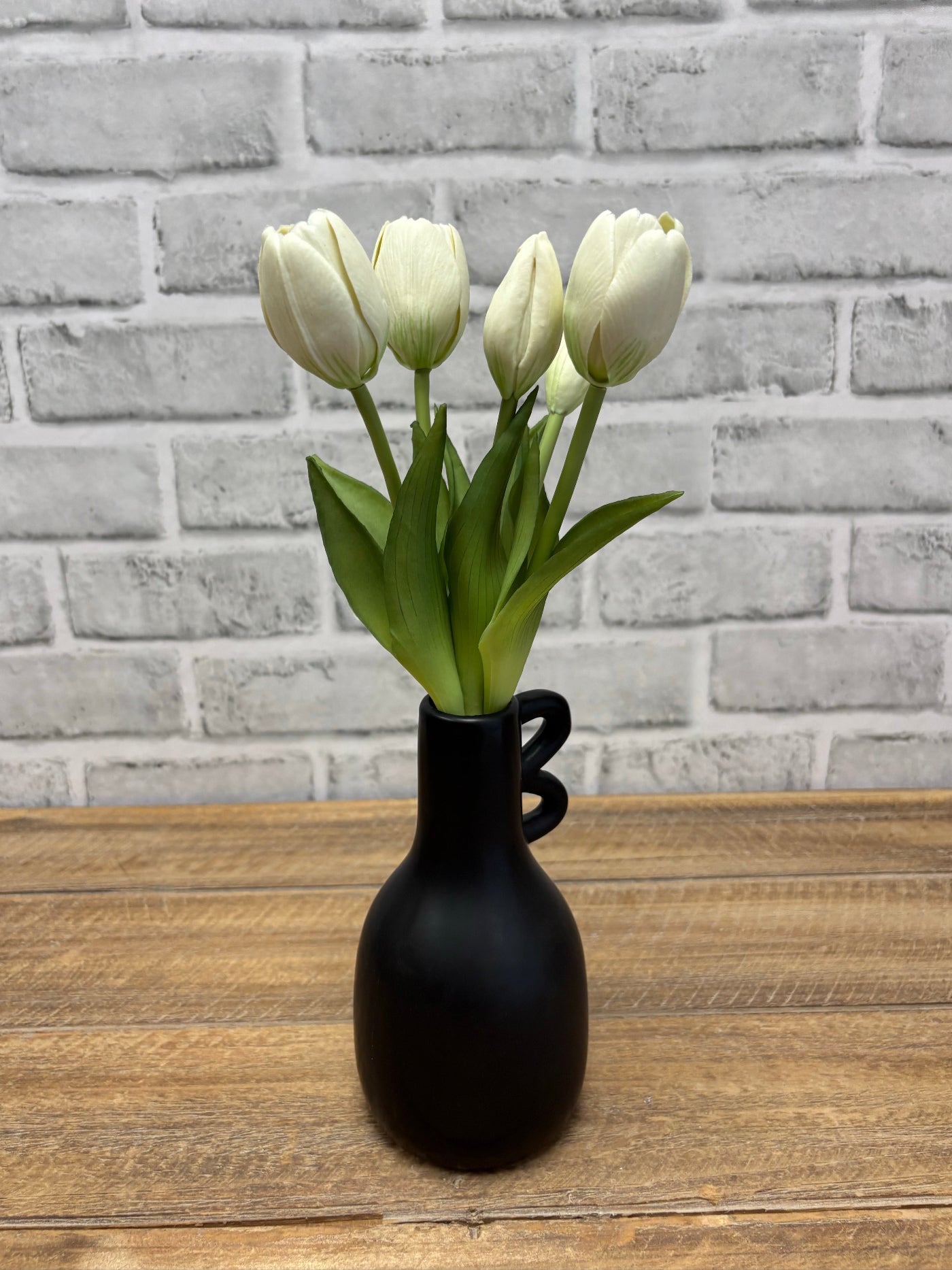 ITEM 10209 W(AVAILABLE) - 9.5" FRESH TOUCH MINI DYNASTY WHITE TULIP BUNDLE (3 HEADS, 2 BUDS)