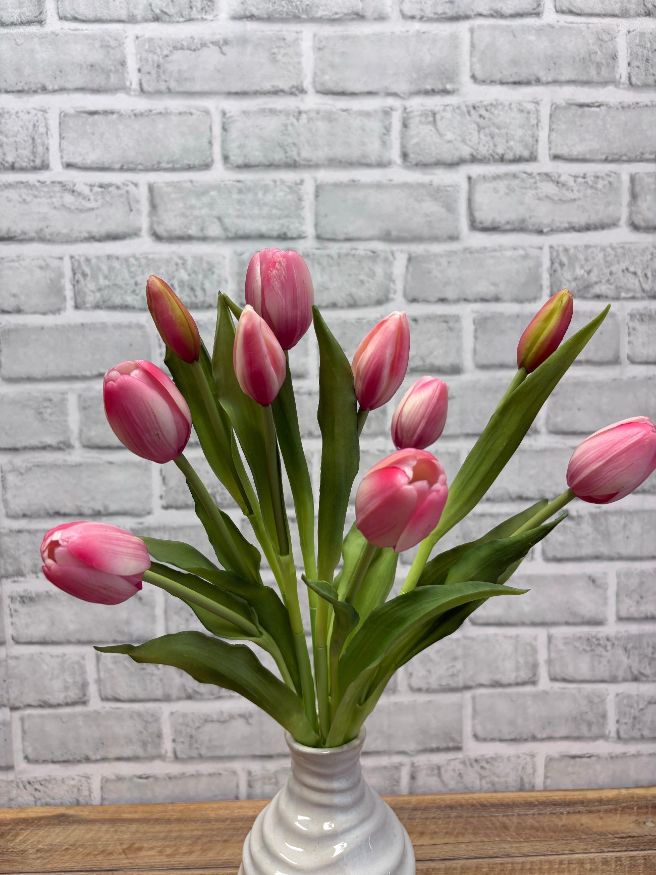 ITEM 10211 COTTON - 18.5" FRESH TOUCH DYNASTY COTTON CANDY TULIP BUNDLE (6 FLOWERS, 4 BUDS)