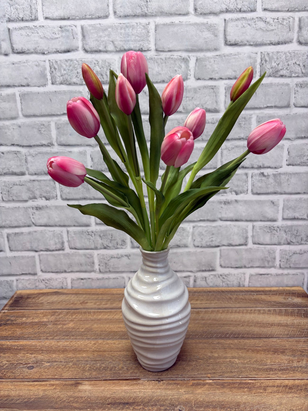 ITEM 10211 COTTON - 18.5" FRESH TOUCH DYNASTY COTTON CANDY TULIP BUNDLE (6 FLOWERS, 4 BUDS)