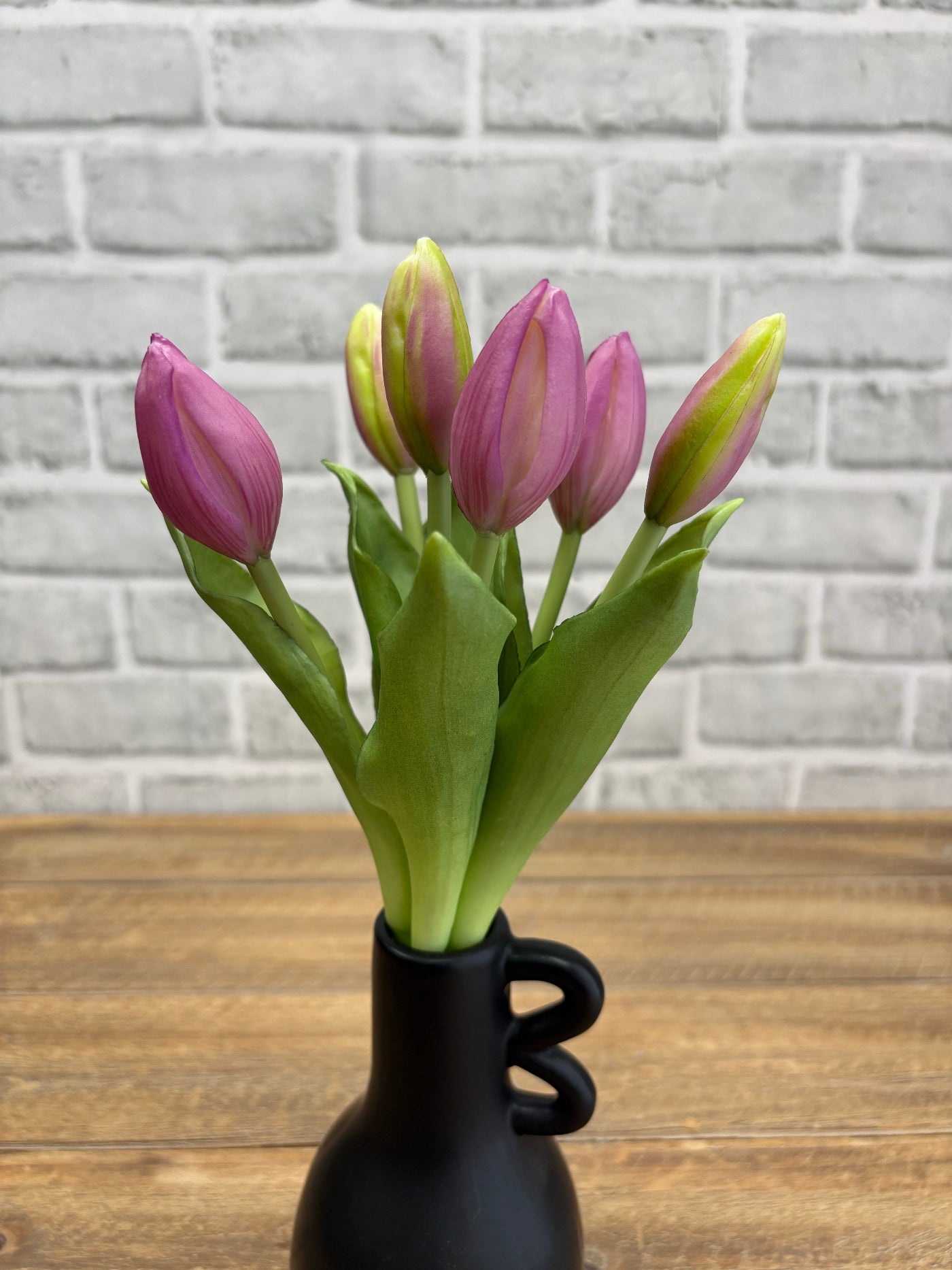 ITEM 10212 LVW - 11" FRESH TOUCH MINI LAVENDER WHITE TULIP BUD BUNDLE WITH 6 BUDS