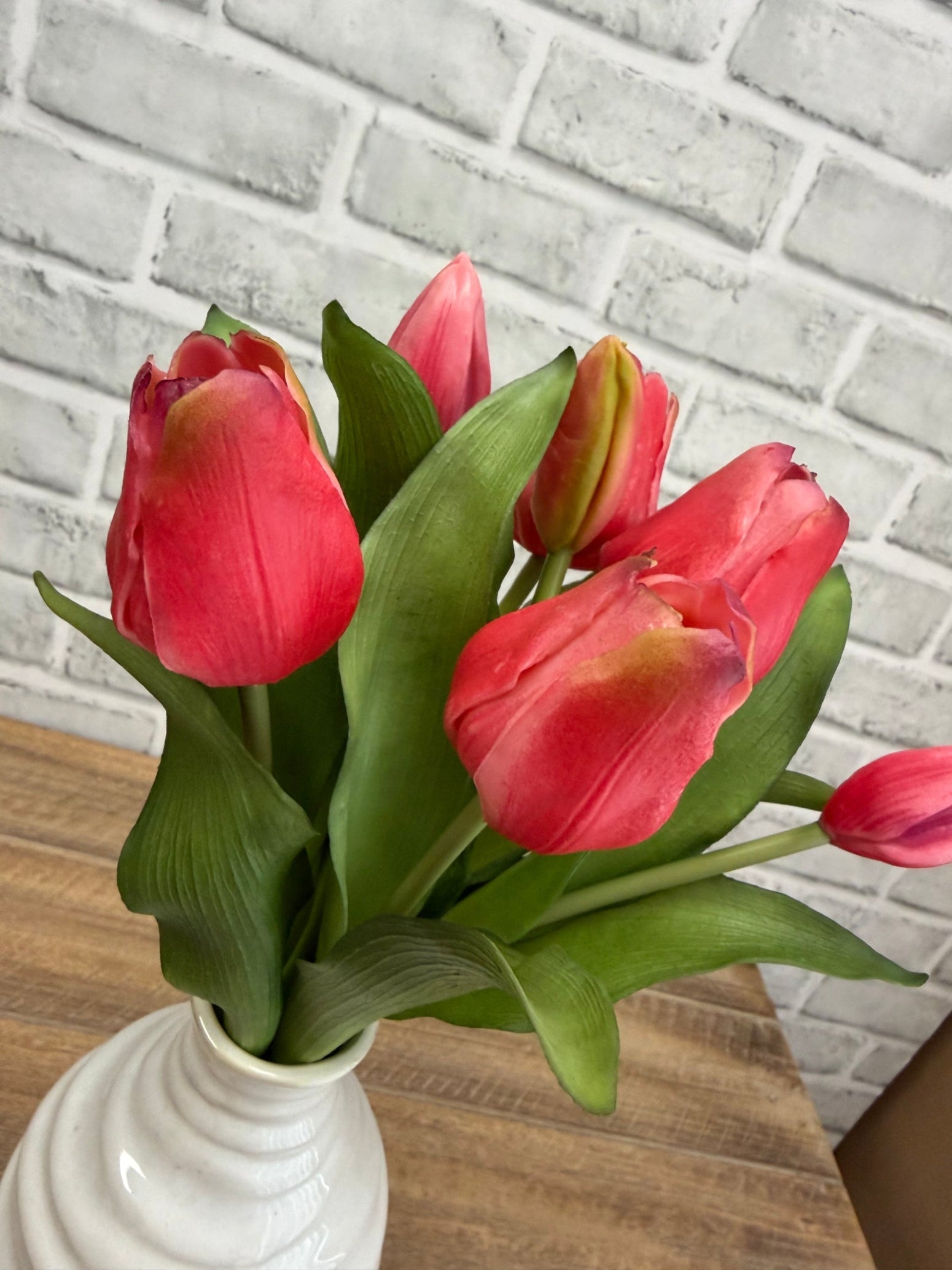 ITEM 10213 ROSE - 12" FRESH TOUCH FRENCH ROSE TULIP BUNDLE (4 FLOWERS & 3 BUDS TO A BUNDLE)