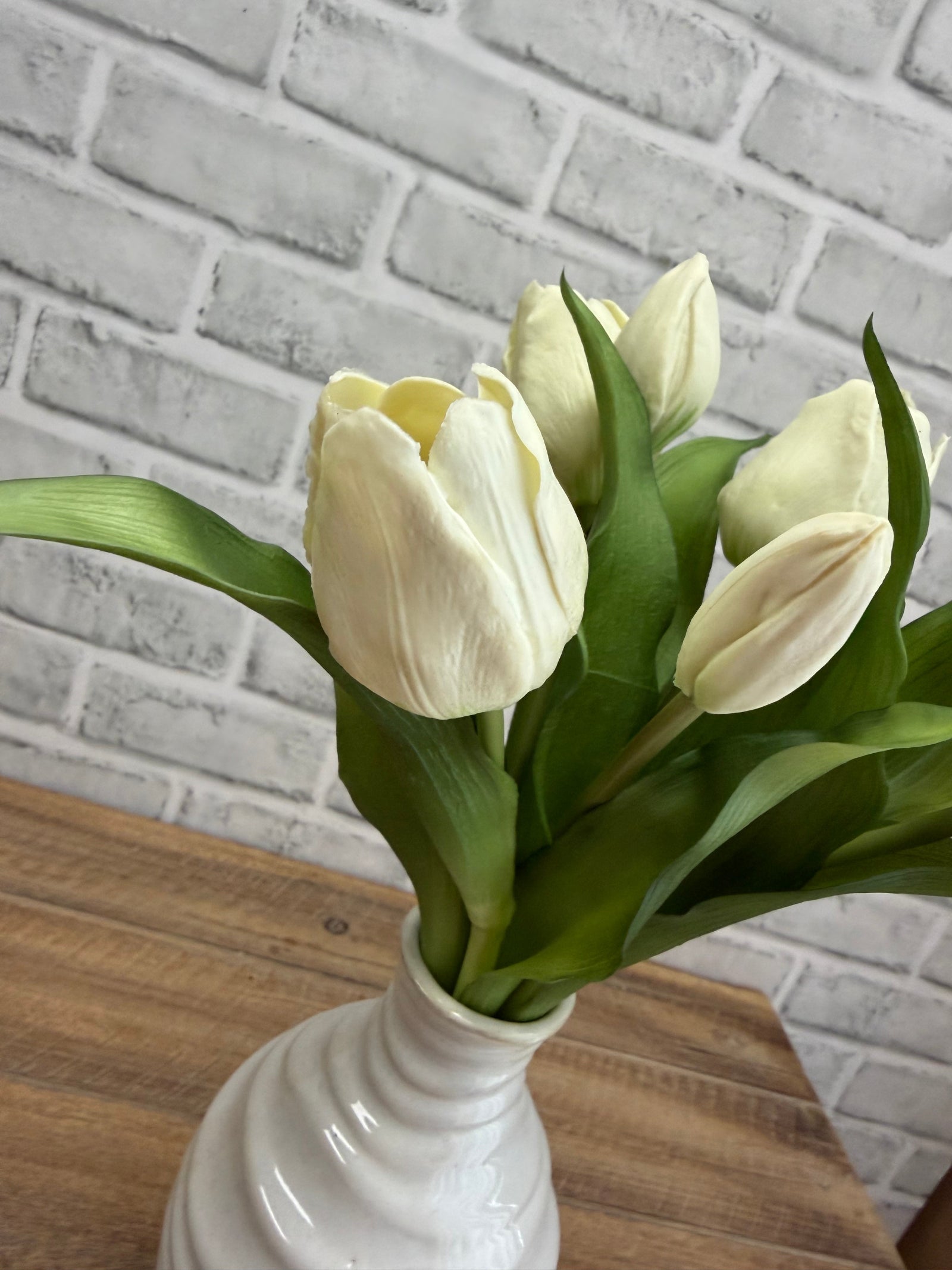 ITEM 10213 W - 12" FRESH TOUCH FRENCH WHITE TULIP BUNDLE (4 FLOWERS & 3 BUDS TO A BUNDLE)