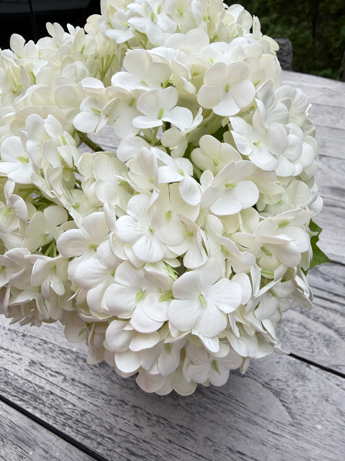 ITEM 10246 W - 11" WHITE FRESH TOUCH  SANOWBALL BOUQUET WITH 5 STEMS