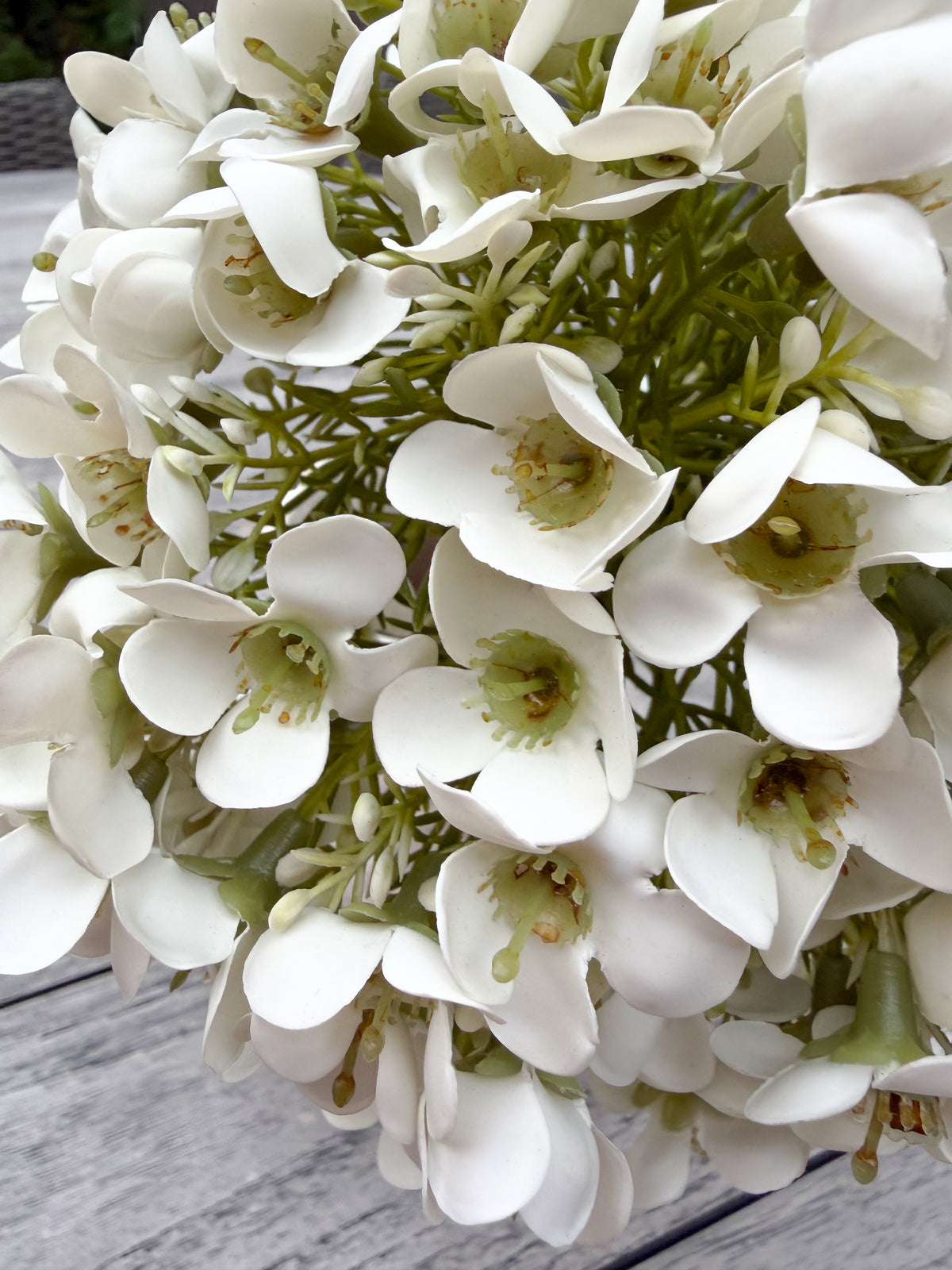 ITEM 10247 W - 13" WHITE FRESH TOUCH APPLE BLOSSOM BUNDLE WITH 4 STEMS