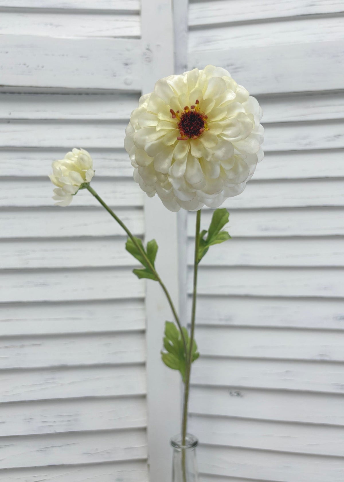 ITEM 10281 W - 25" WHITE FRESH TOUCH ZINNIA SPRAY WITH 1 HEAD AND 1 BUD