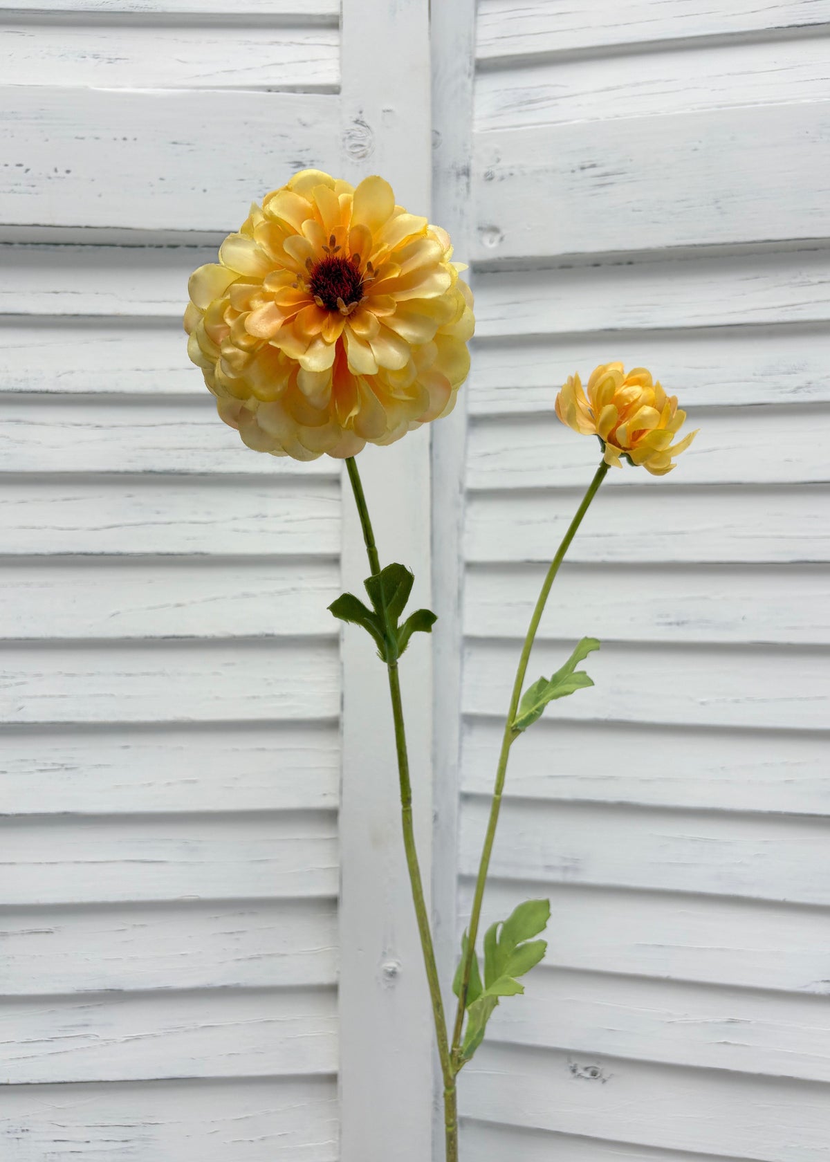 ITEM 10281 Y - 25" YELLOW FRESH TOUCH ZINNIA SPRAY WITH 1 HEAD AND 1 BUD