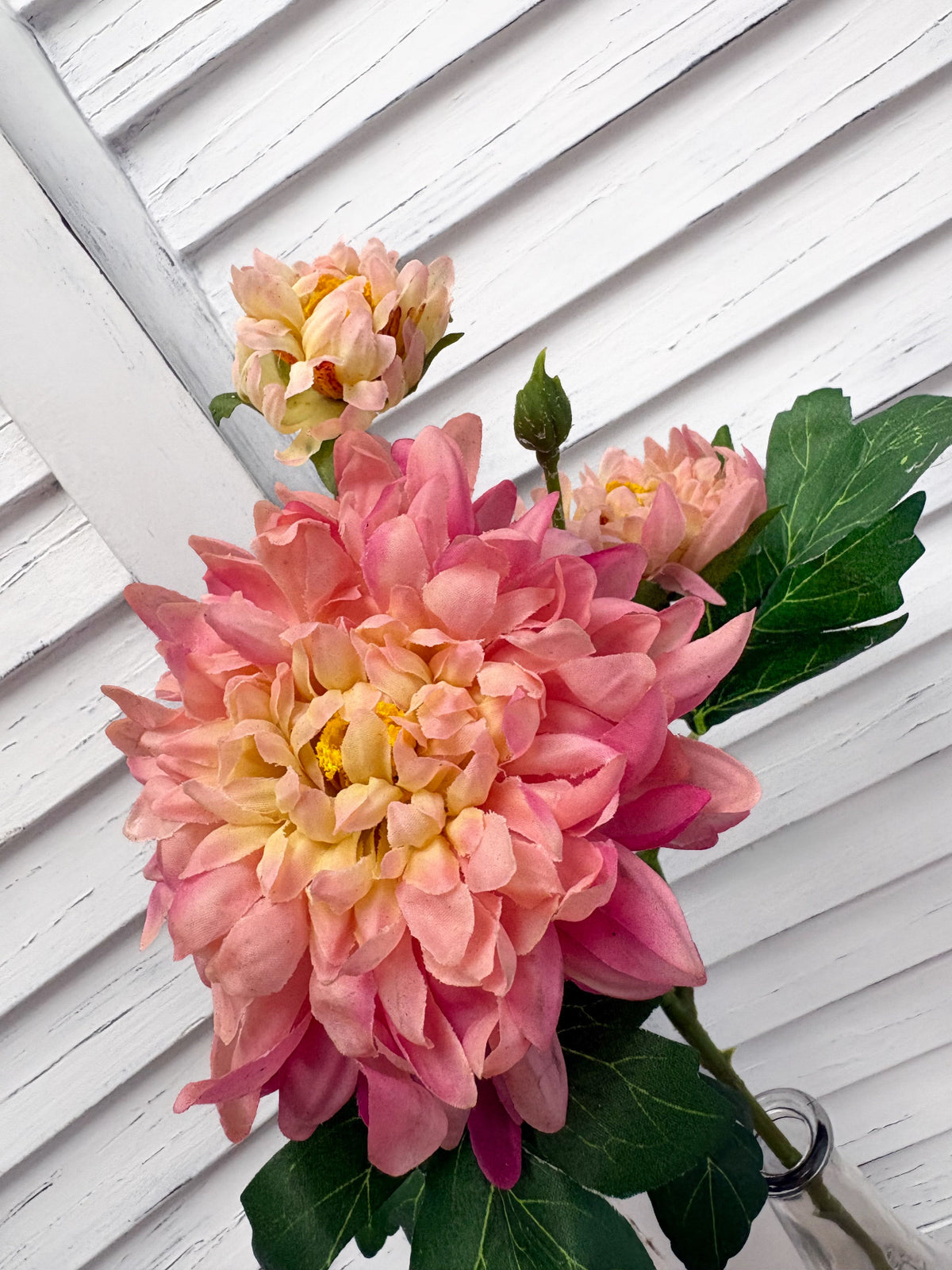 ITEM 10284 PK - 21" PINK FRESH  TOUCH FLORIST'S DAISY WITH 2 HEADS AND A BUD