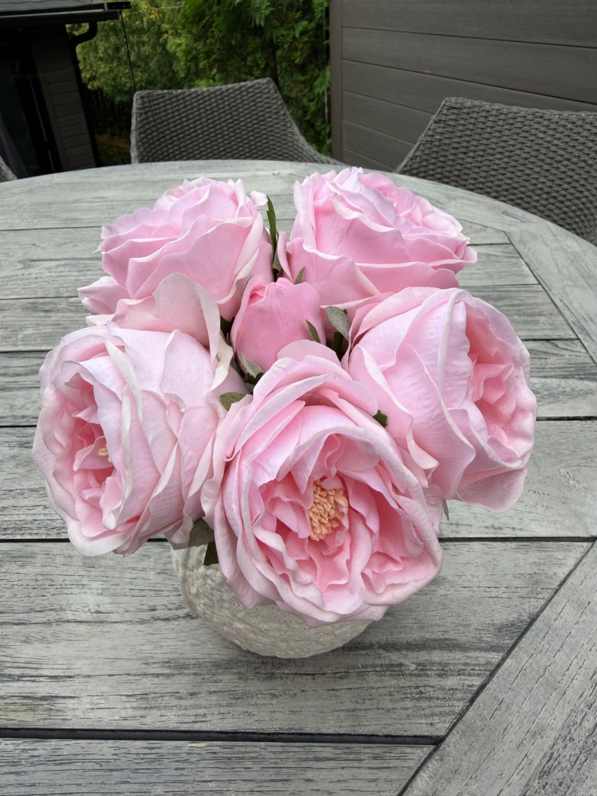 ITEM 10295 PK - 11.5" PINK FRESH TOUCH GARDEN ROSE BUNDLE WITH 6 STEMS