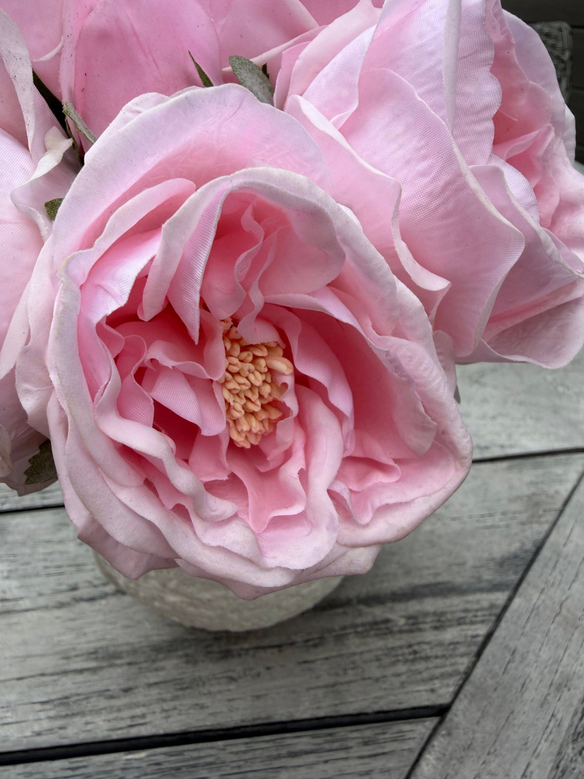 ITEM 10295 PK - 11.5" PINK FRESH TOUCH GARDEN ROSE BUNDLE WITH 6 STEMS