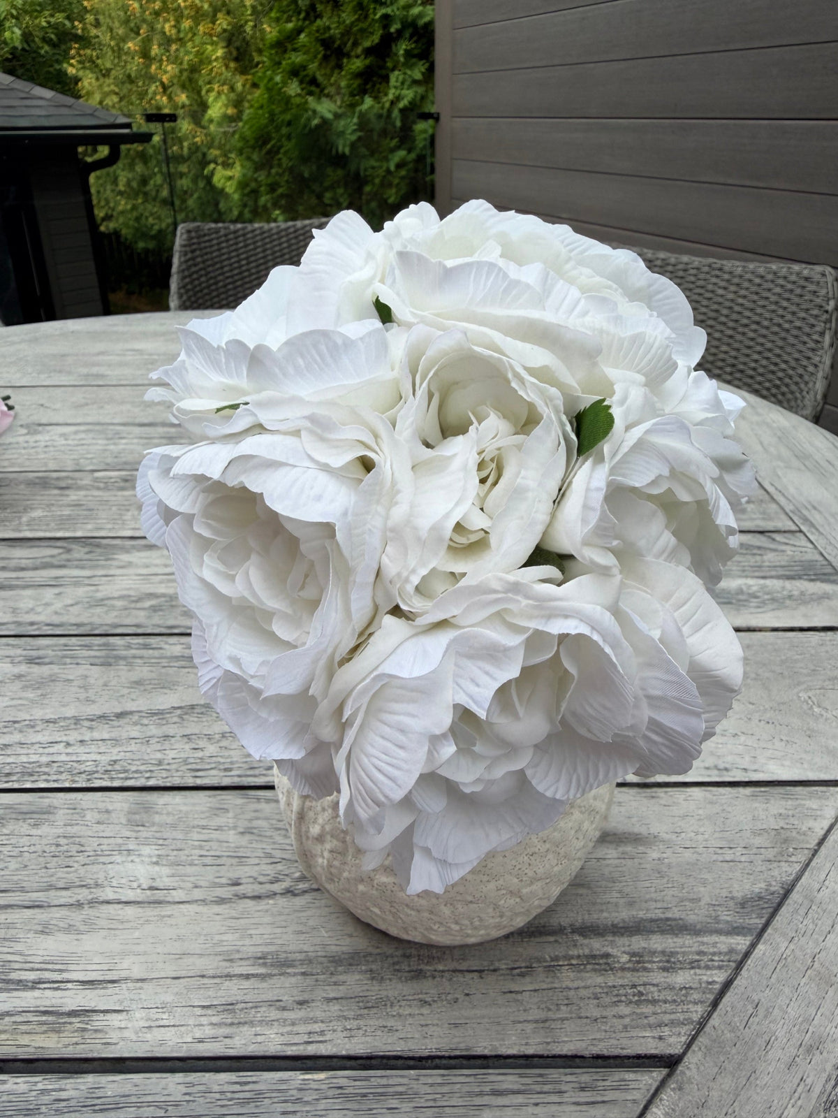ITEM 10296 W - 11.5" WHITE FRESH TOUCH ENGLISH GARDEN PEONY BUNDLE WITH 6 STEMS