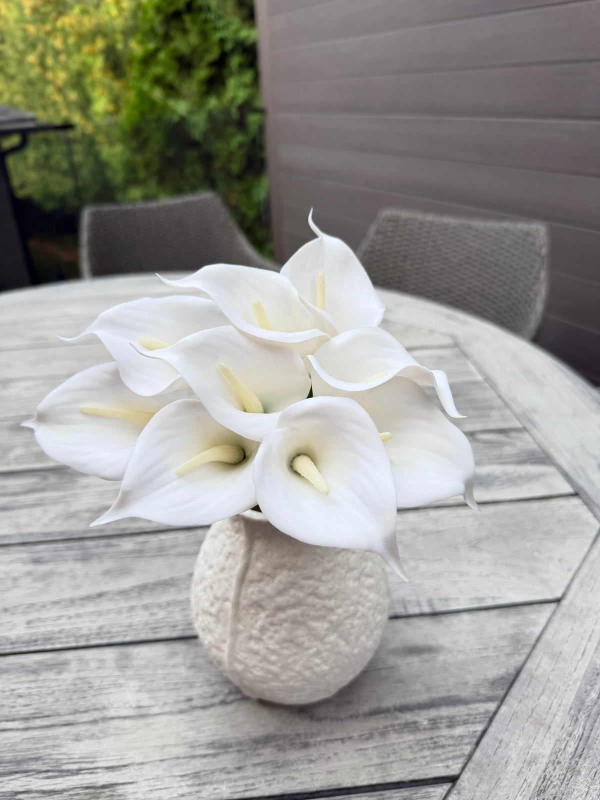 ITEM 10298 W - 13" WHITE FRESH TOUCH CALLA LILY BUNDLE WITH  9 STEMS