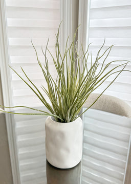 ITEM 11518GYGR - 20" GREY GREEN CURLY GRASS BUSH