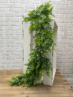 ITEM 11598 GR- 48" GREENEUCALYPTUS GARLAND