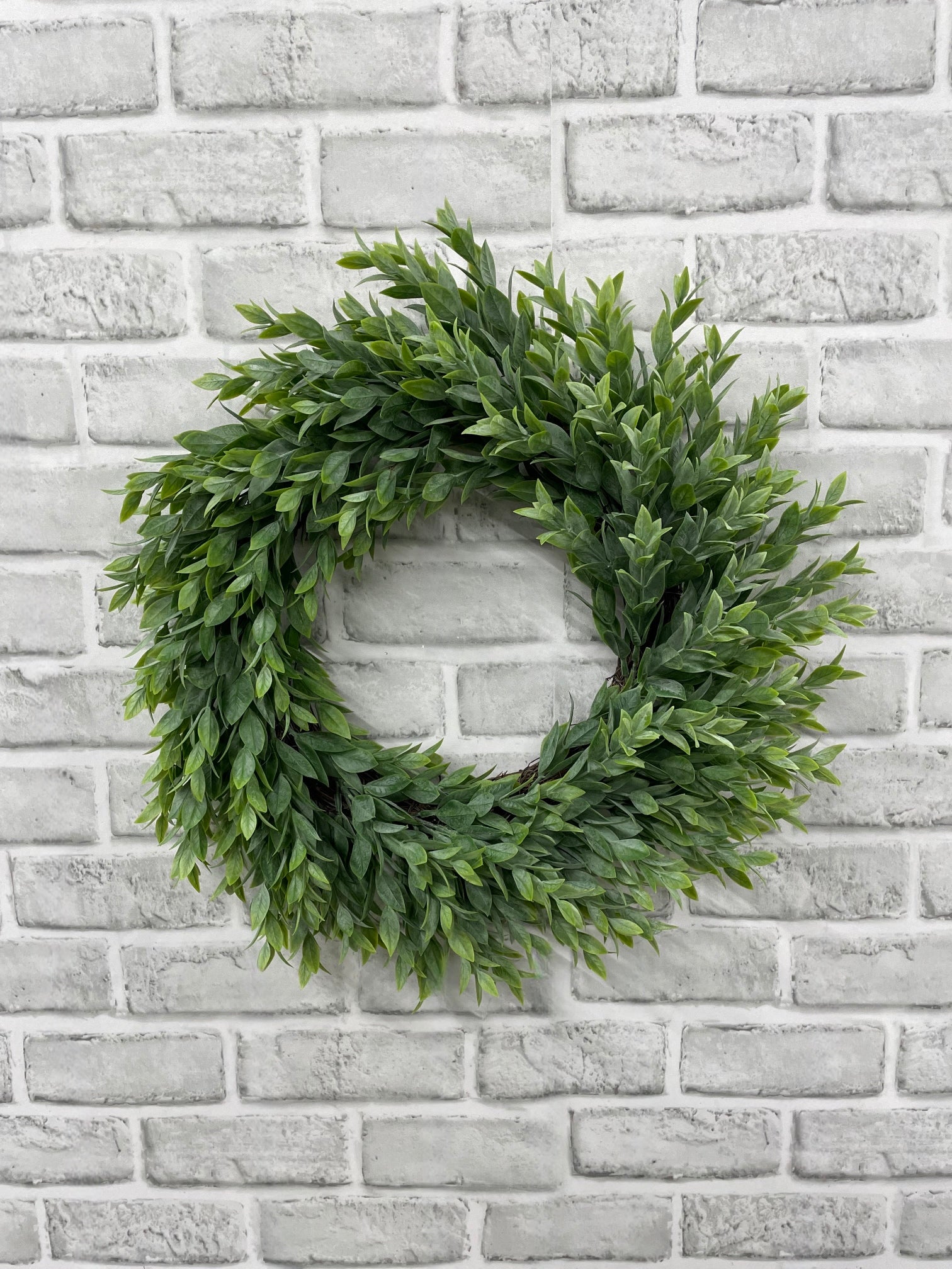 ITEM 11605 - 8.5" INSIDE, 17" OUTSIDE RUSCUS WREATH