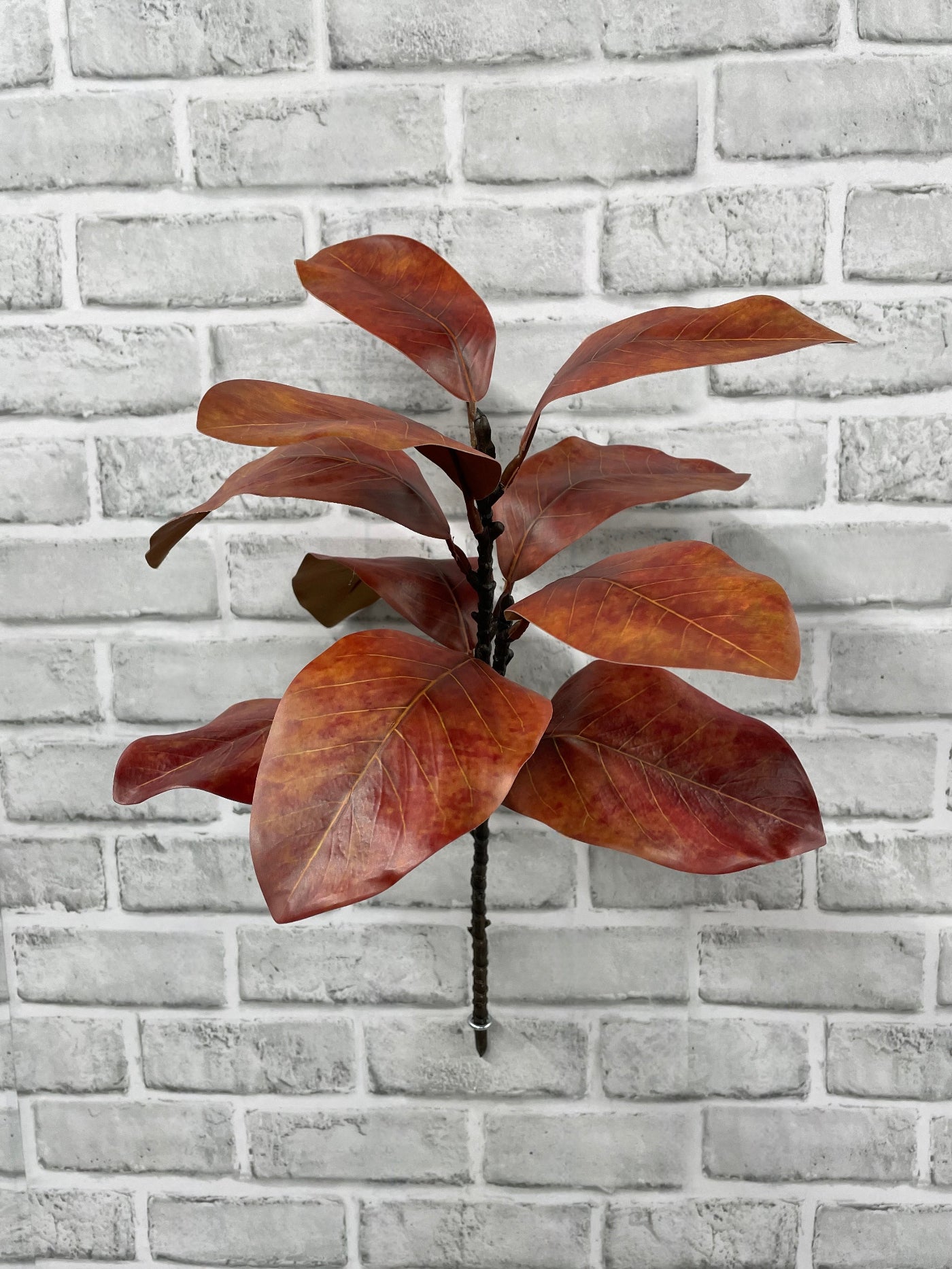 ITEM 11664 RED - 21.5" RED MAGNOLIA SPRAY WITH 10 LEAVES