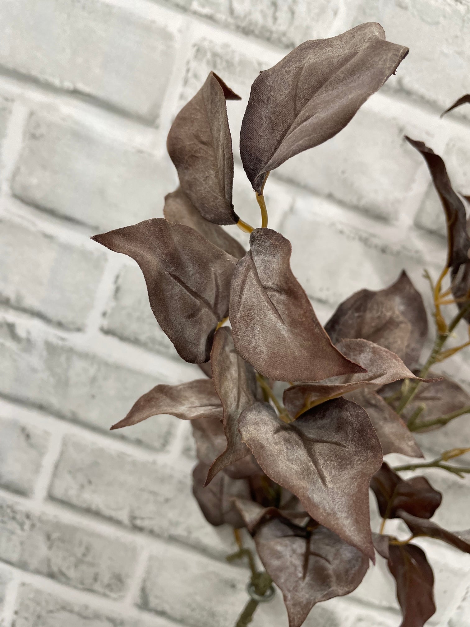 ITEM 11672 BUR - 30" FALL BURGUNDY DRIED LEAF SPRAY