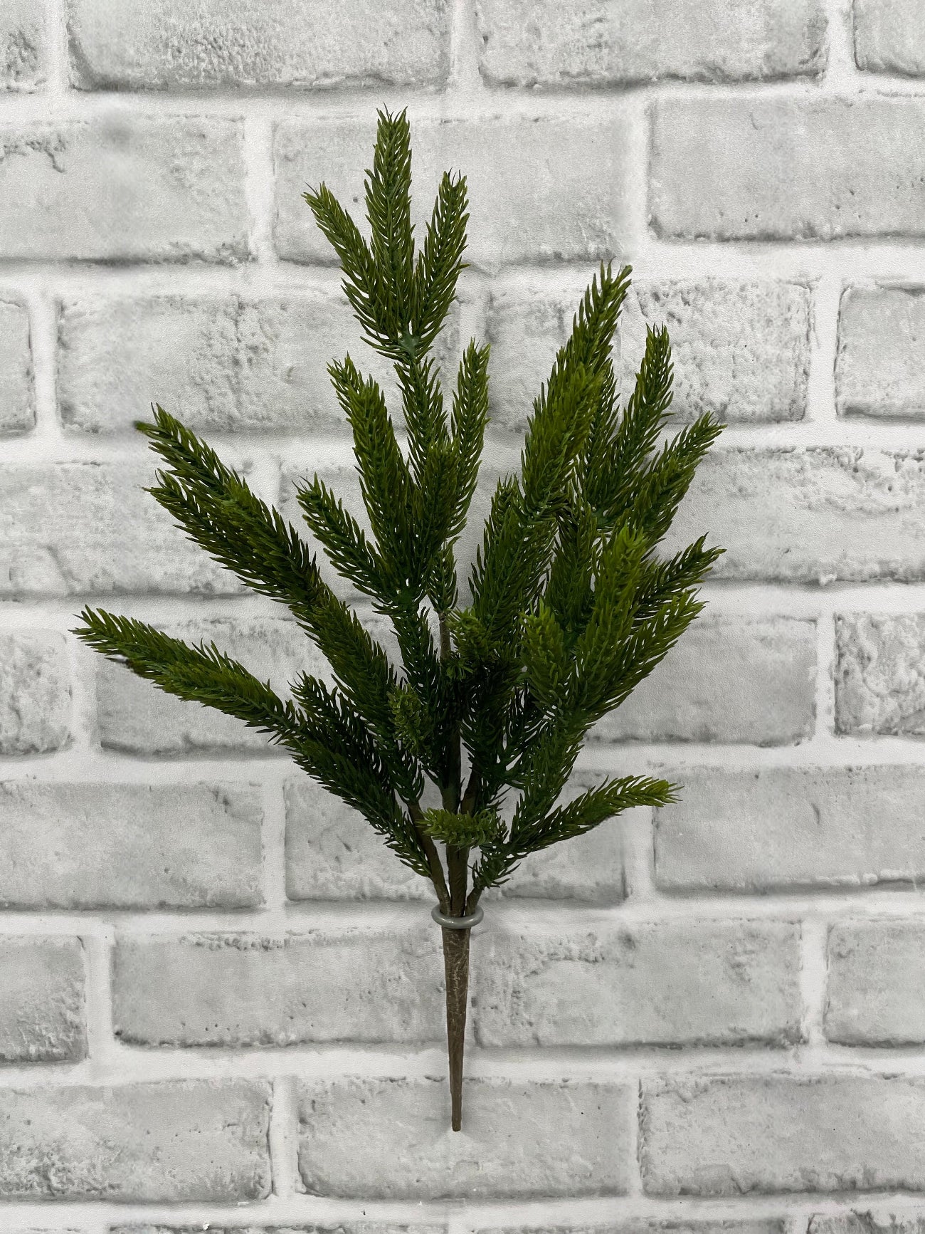 ITEM 81909 - 14" FRESH TOUCH SPRUCE PICK