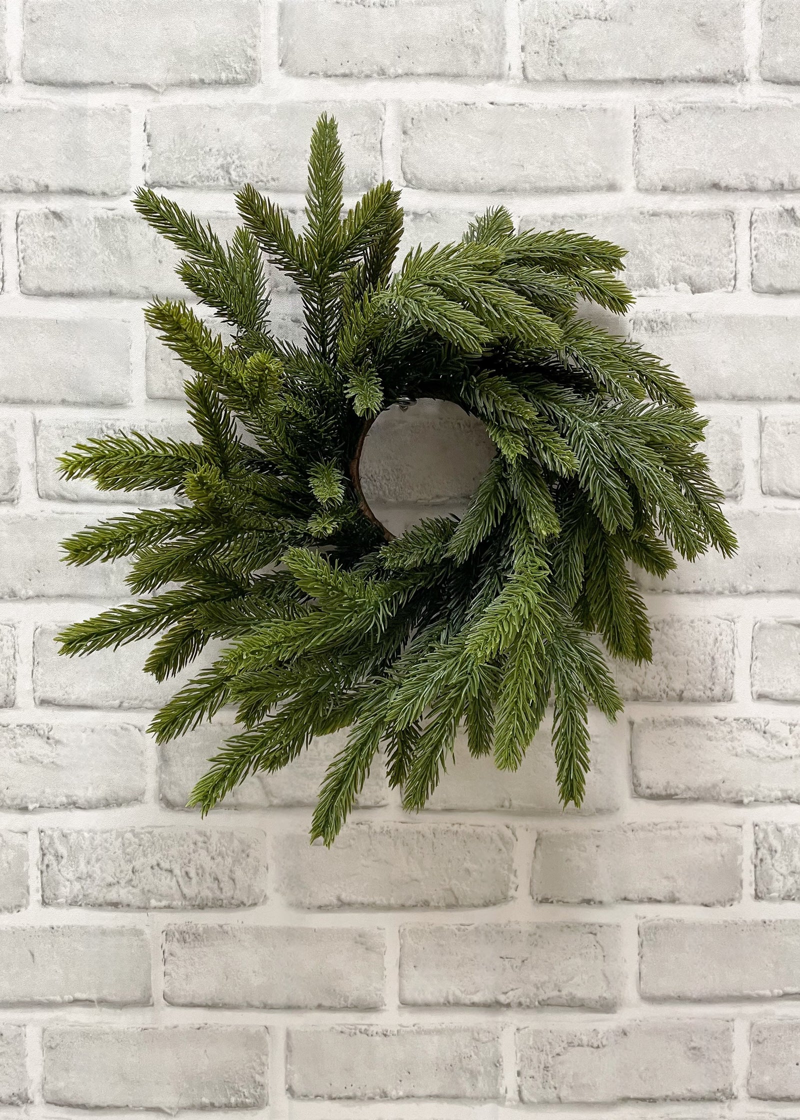 ITEM 81926  - 3.5" IN DIM, 14" OUT DIM,  FRESH TOUCH SPRUCE CANDLE RING