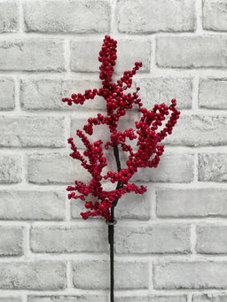 ITEM 81988 R - 19.5" RED WEATHER RESISTENT BERRY SPRAY