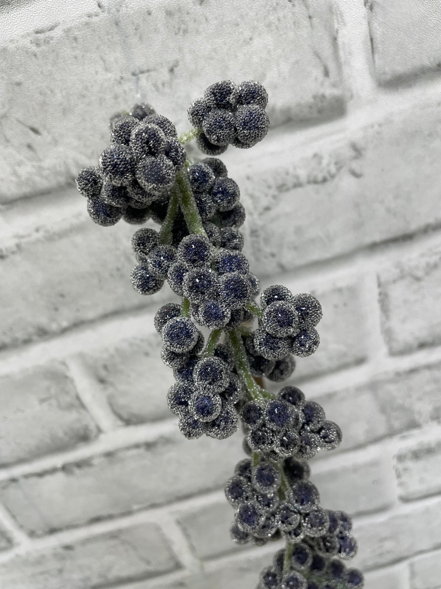 ITEM 81996 BL - 23" HANGING BLUE SUGARED BERRY SPRAY